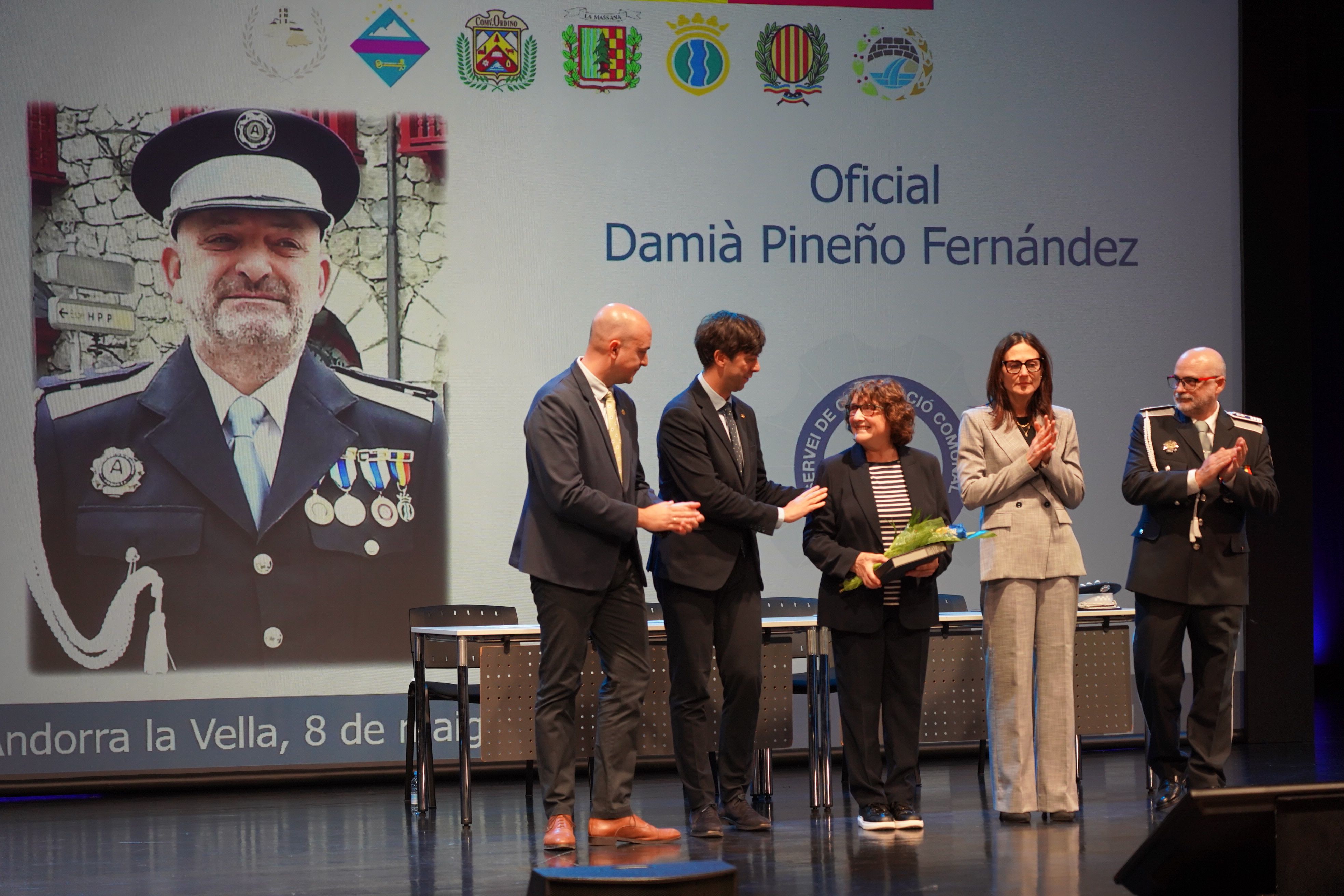 Acte d'homenatge pòstum a Damià Pineño amb presència de la seva germana.