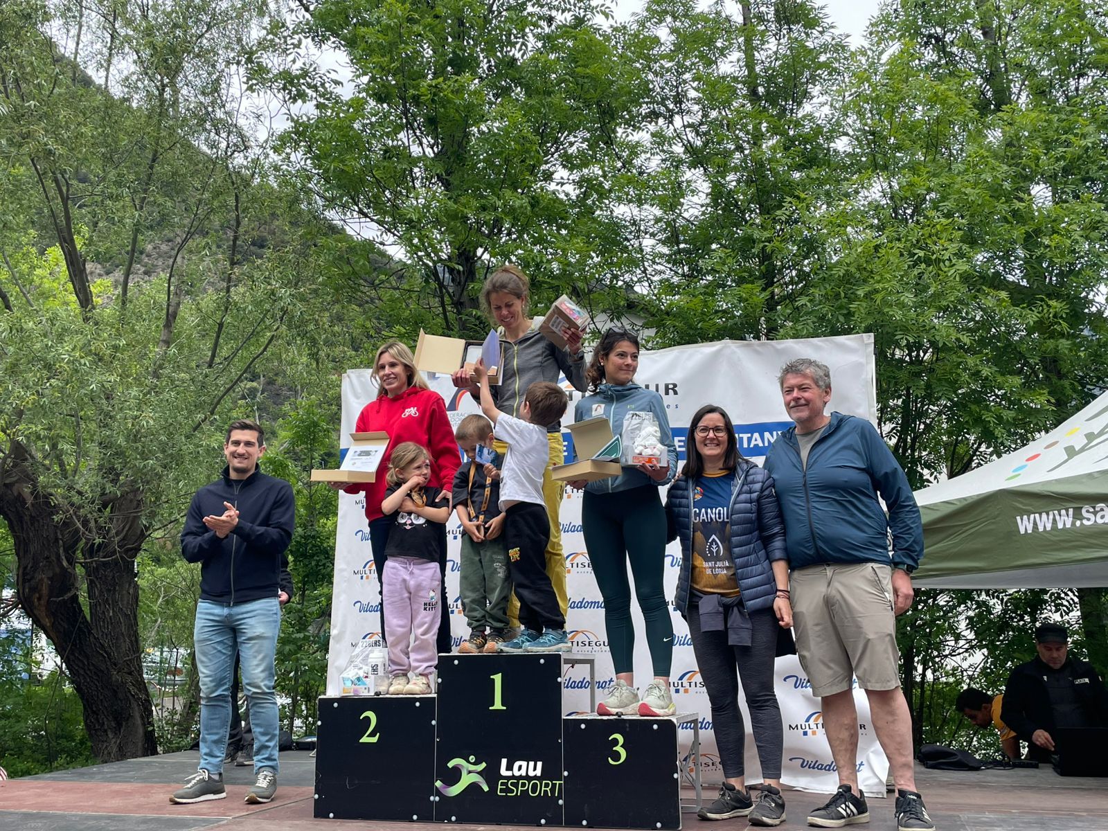 Podi de la Gallina Xtrem en categoria femenina.