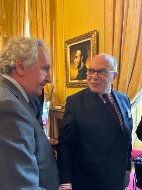 Jaume Bartumeu participa al Participació al ‘Banquet du 10 mai’ de l’Institut François Mitterrand.