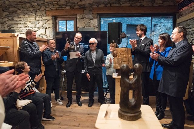 Cal Federico de Canillo presenta una nova exposició d’escultures de l’artista Toni González. 
