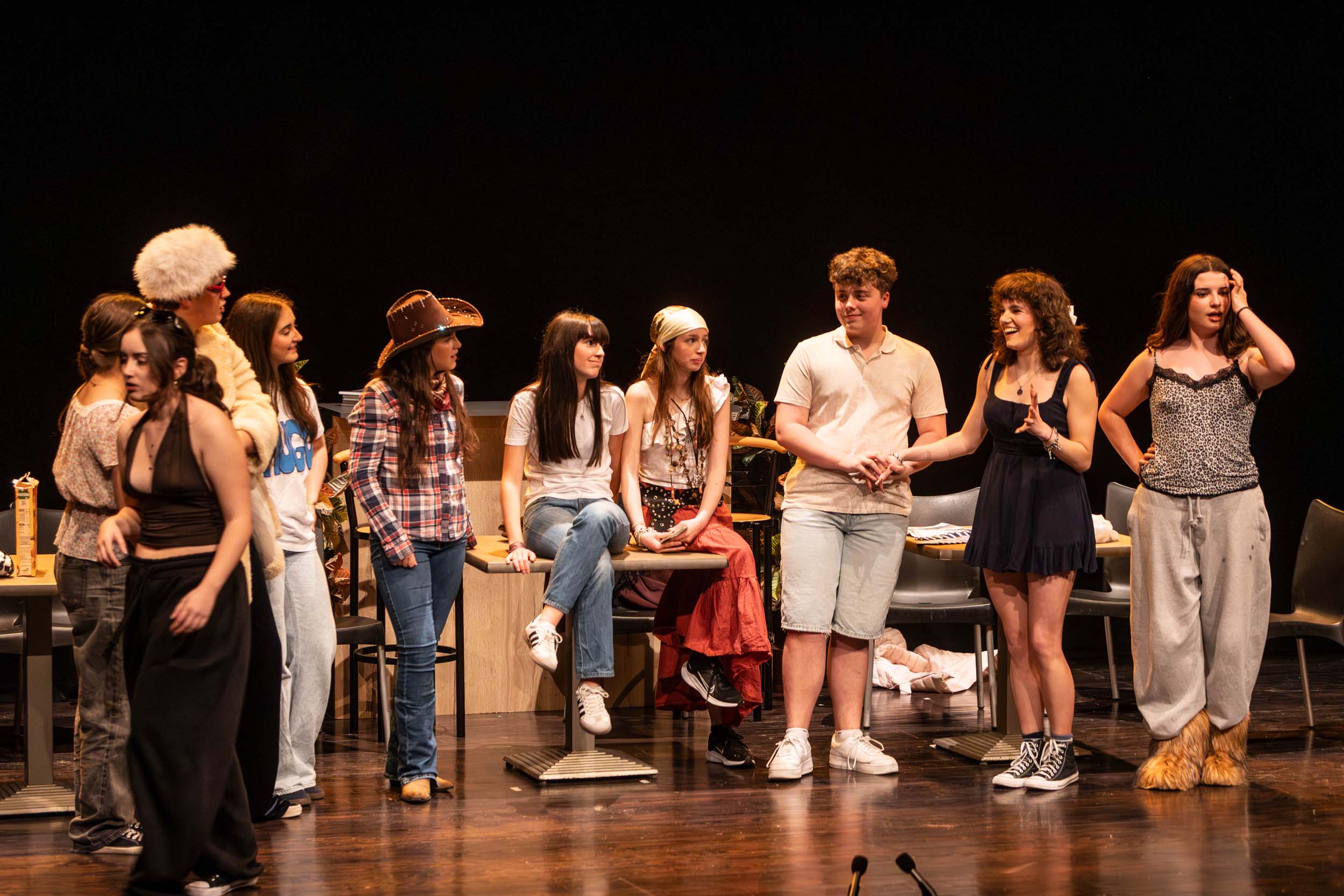 Estrena de "Si, vull?" dels The Teen Project, divendres a la nit al teatre de Les Fontetes.