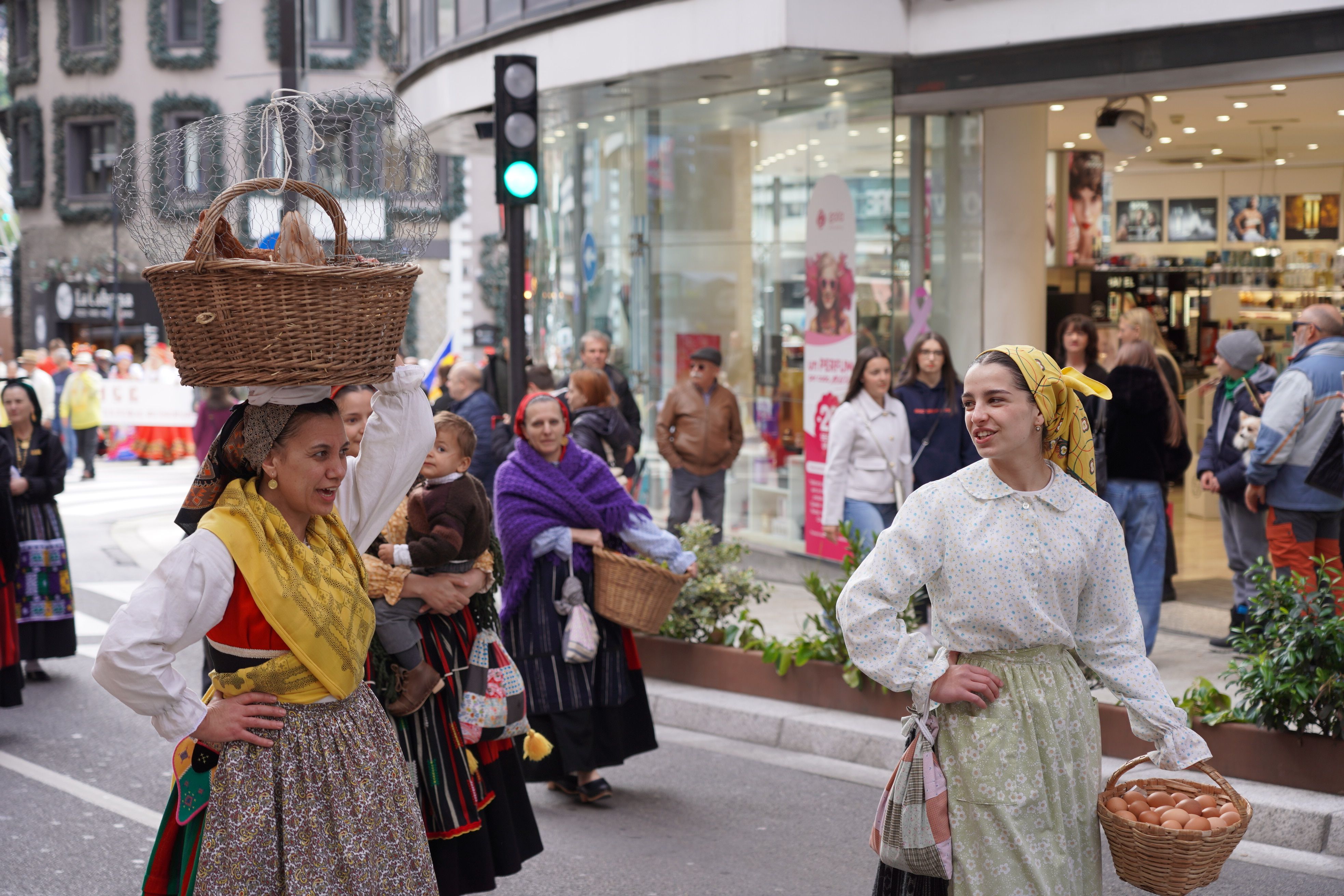 Casa de Portugal i els seus vestits més tradicionals.