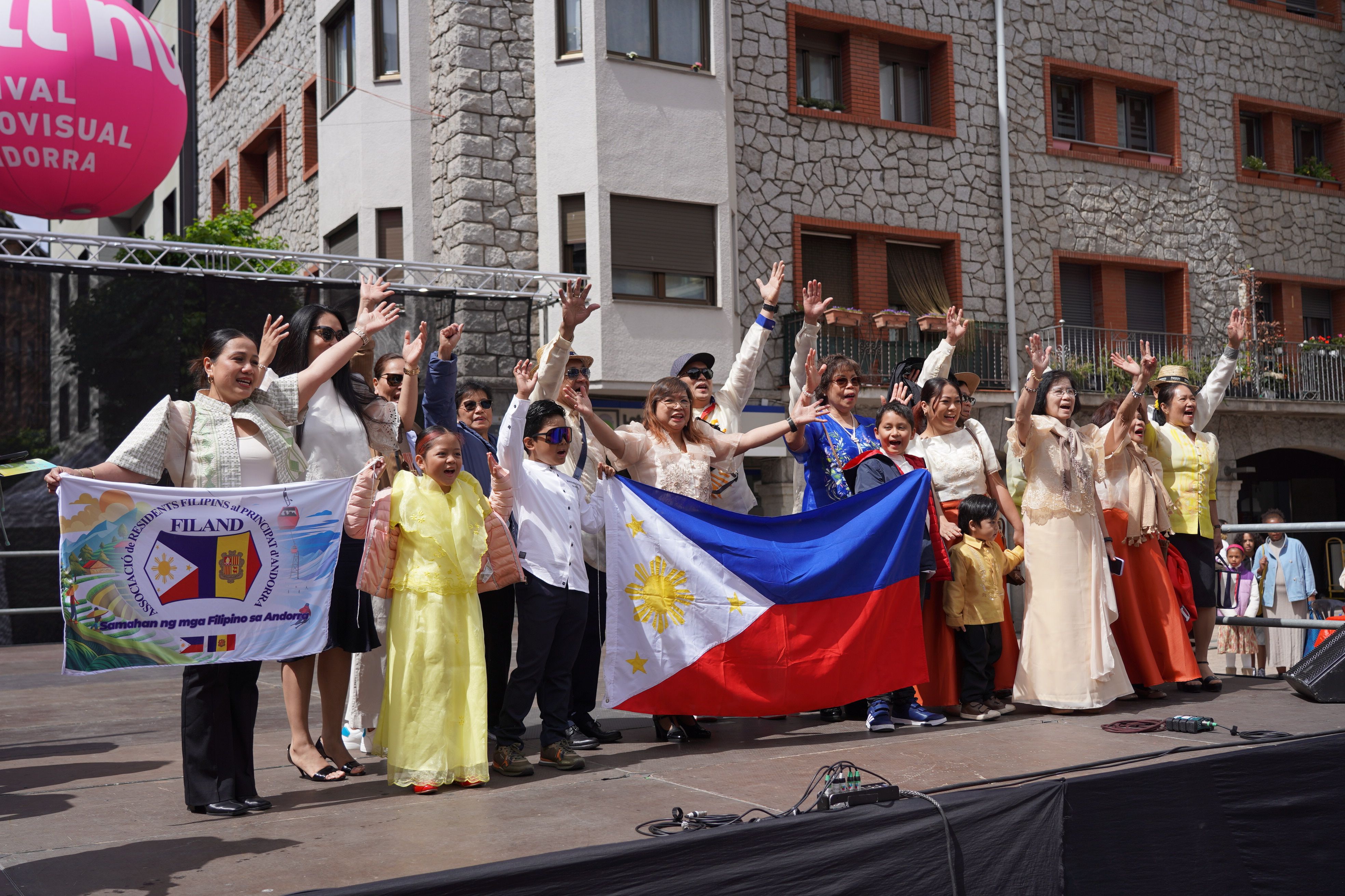 Alegria dels filipins. 