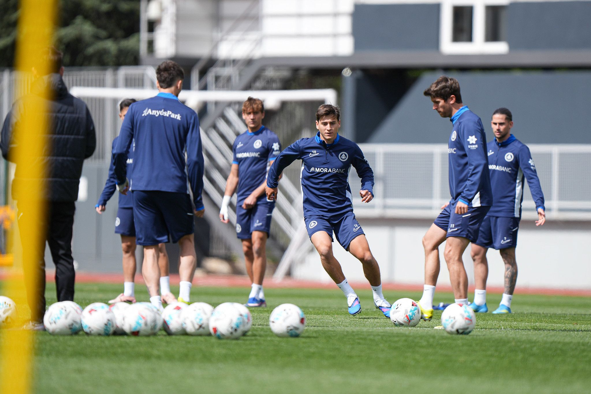 Els jugadors de l'FC Andorra han viatjat aquest dissabte cap a terres gallegues.
