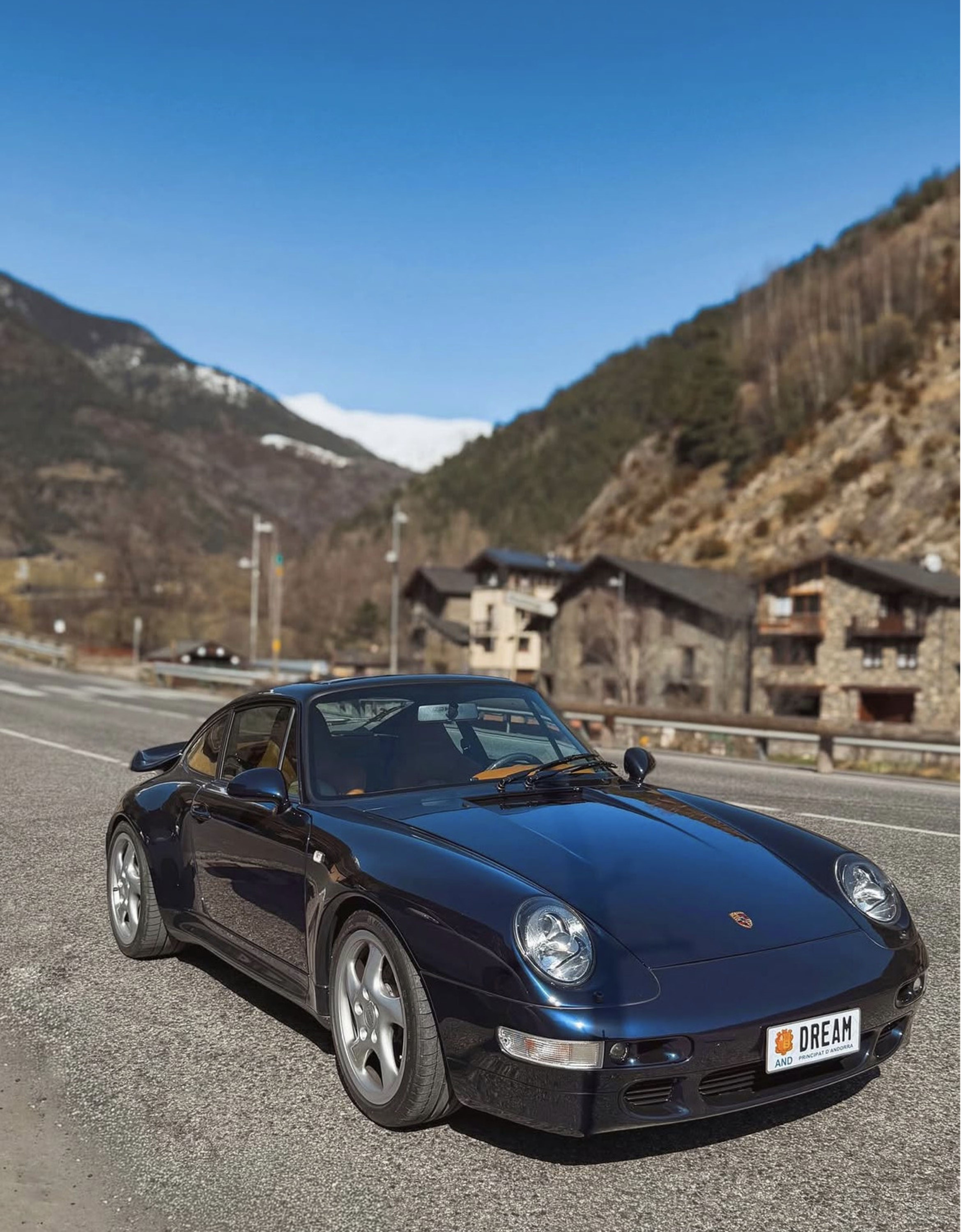 El Porsche 911 implicat en l'incident.