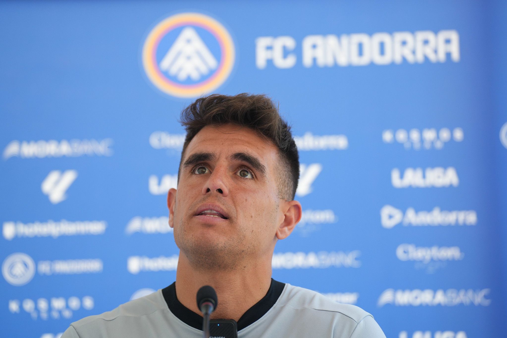 El tècnic de l'FC Andorra, Carles Manso, aquest divendres durant la roda de premsa prèvia al Comunal. El tècnic de l'FC Andorra, Carles Manso, aquest divendres durant la roda de premsa prèvia al Comunal.