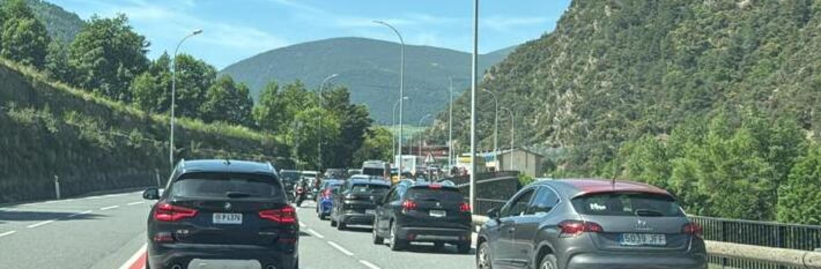 Cues de sortida aquest matí. Cues de sortida aquest matí.
