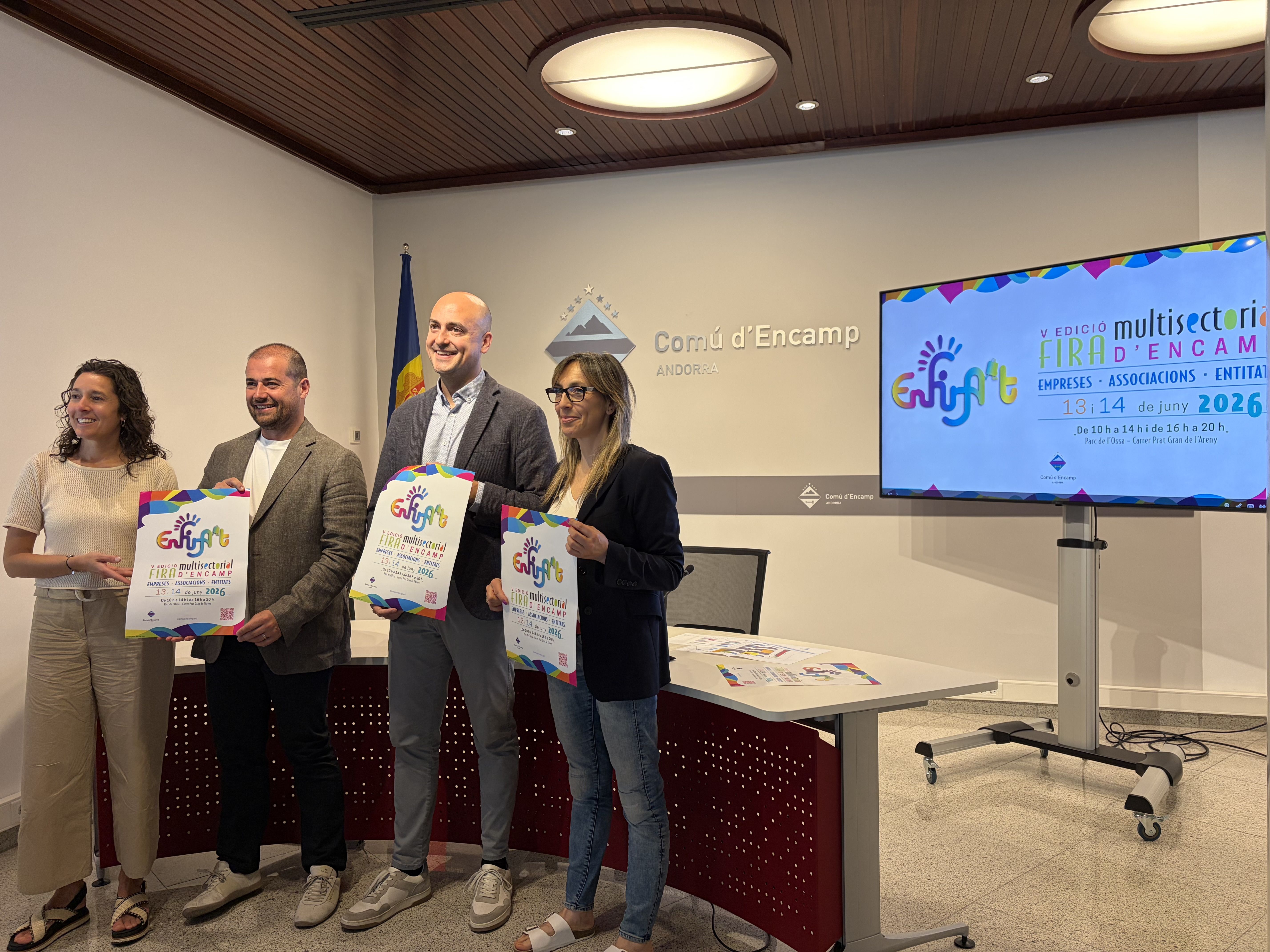 Anna Canals, Nino Marot, Xavi Fernàndez i Mar Querencia en la presentació.