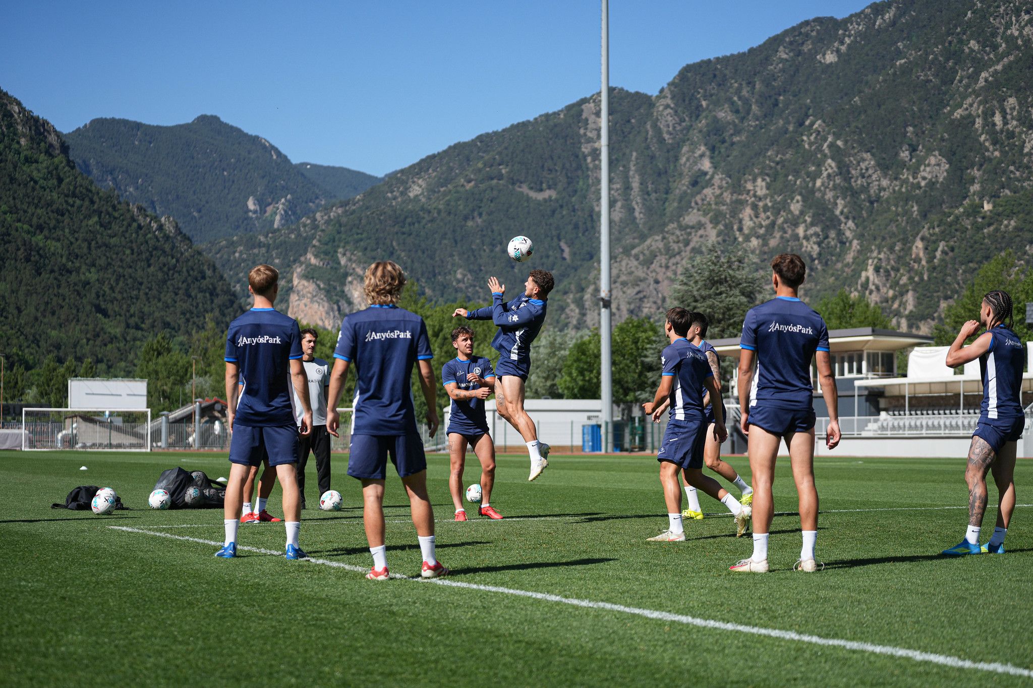 Els jugadors de l'FC Andorra, en un entrenament d'aquesta setmana al Comunal.