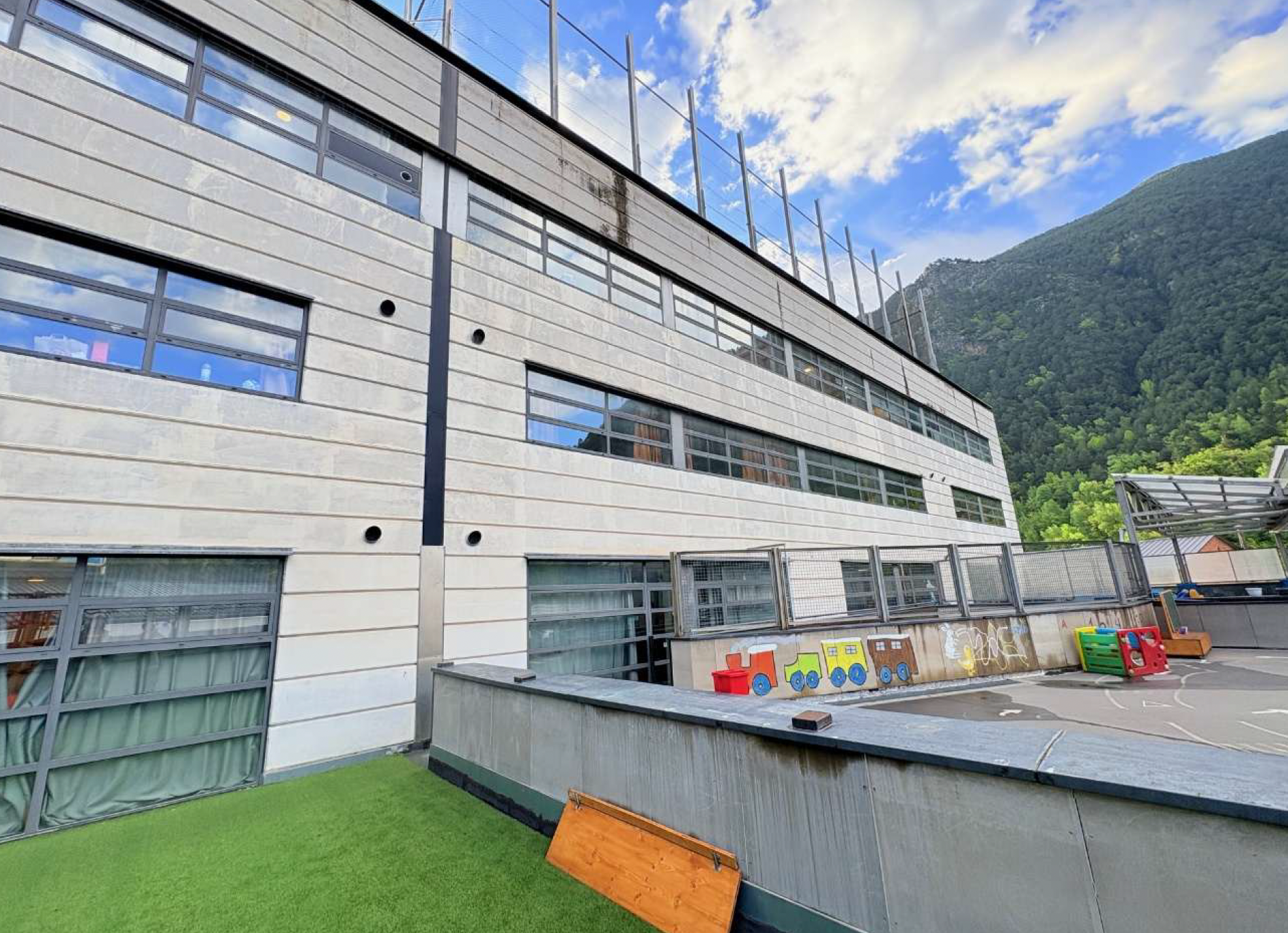 L'escola andorrana de Santa Coloma.