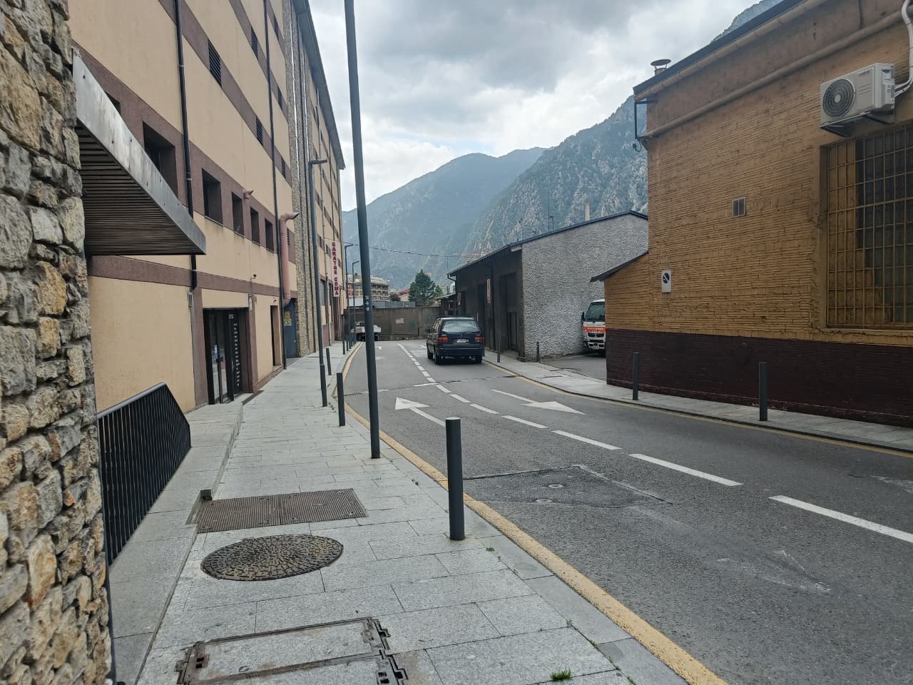 La zona on hi ha l'aparcament on hi va haver l'incident.