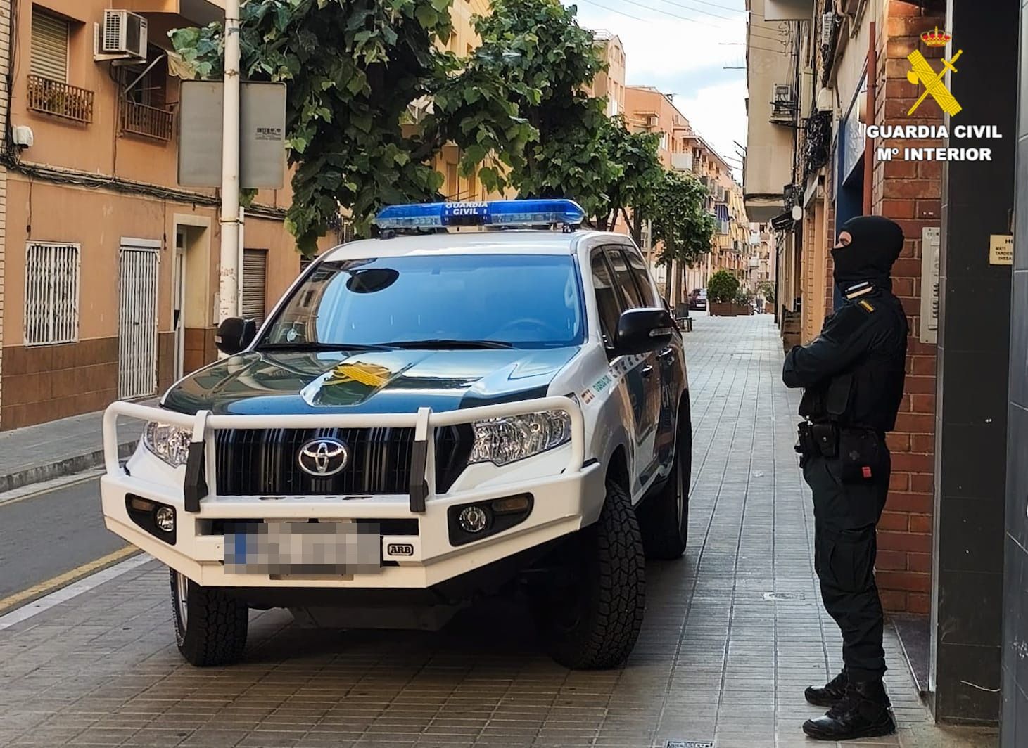 Dispositiu de la guàrdia civil a Sant Andreu de la Barca.