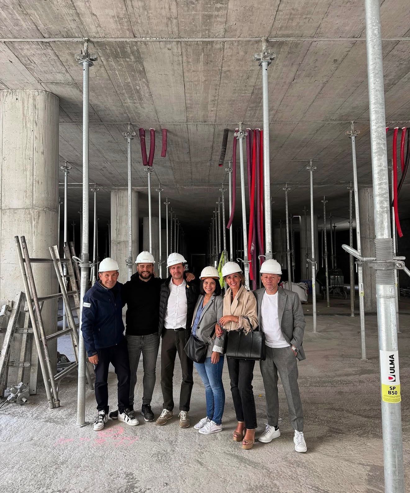 Direcció E.Leclerc Hiper Andorra Mercat Local, visitant les obres