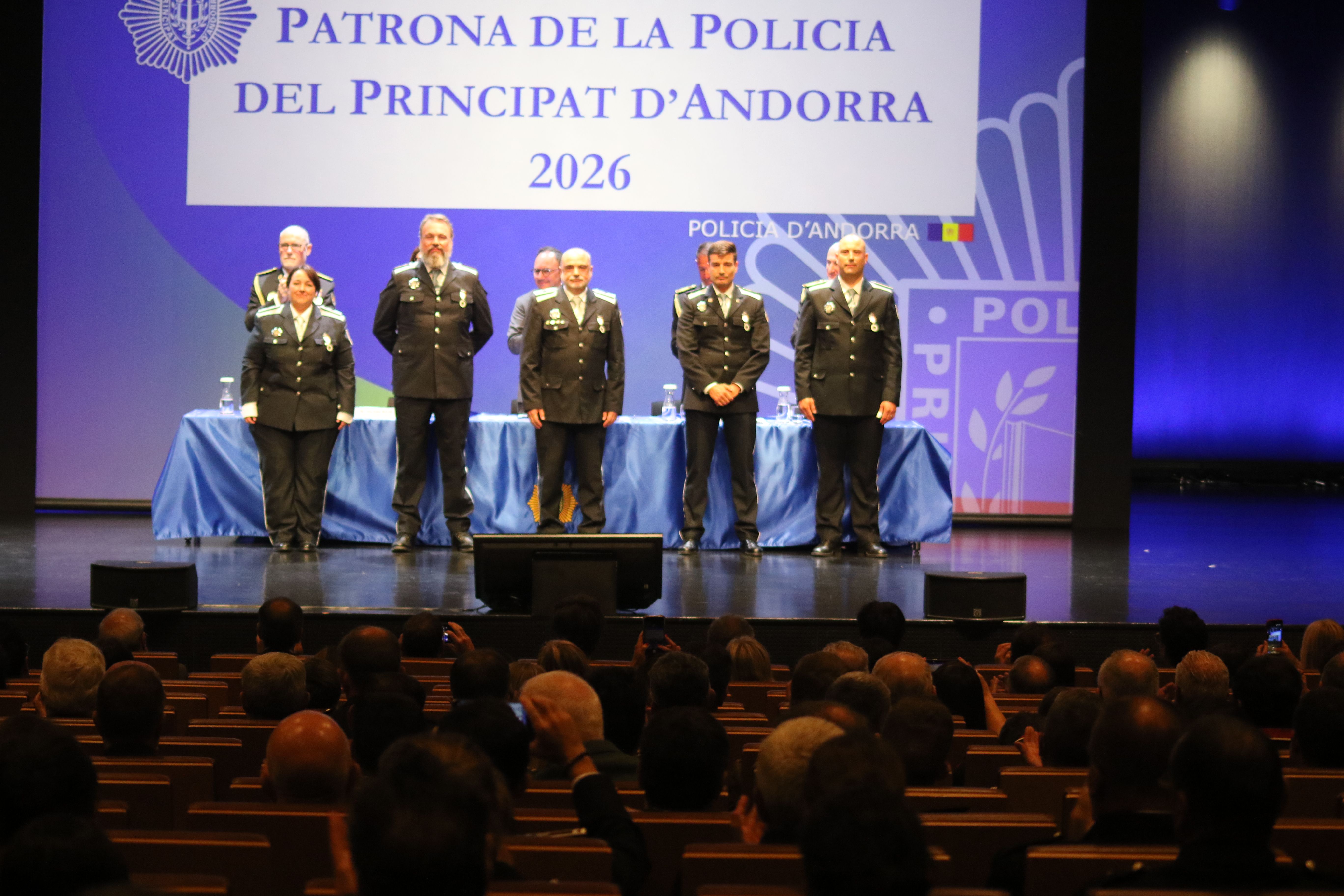 Comandaments de serveis de circulació distingits.