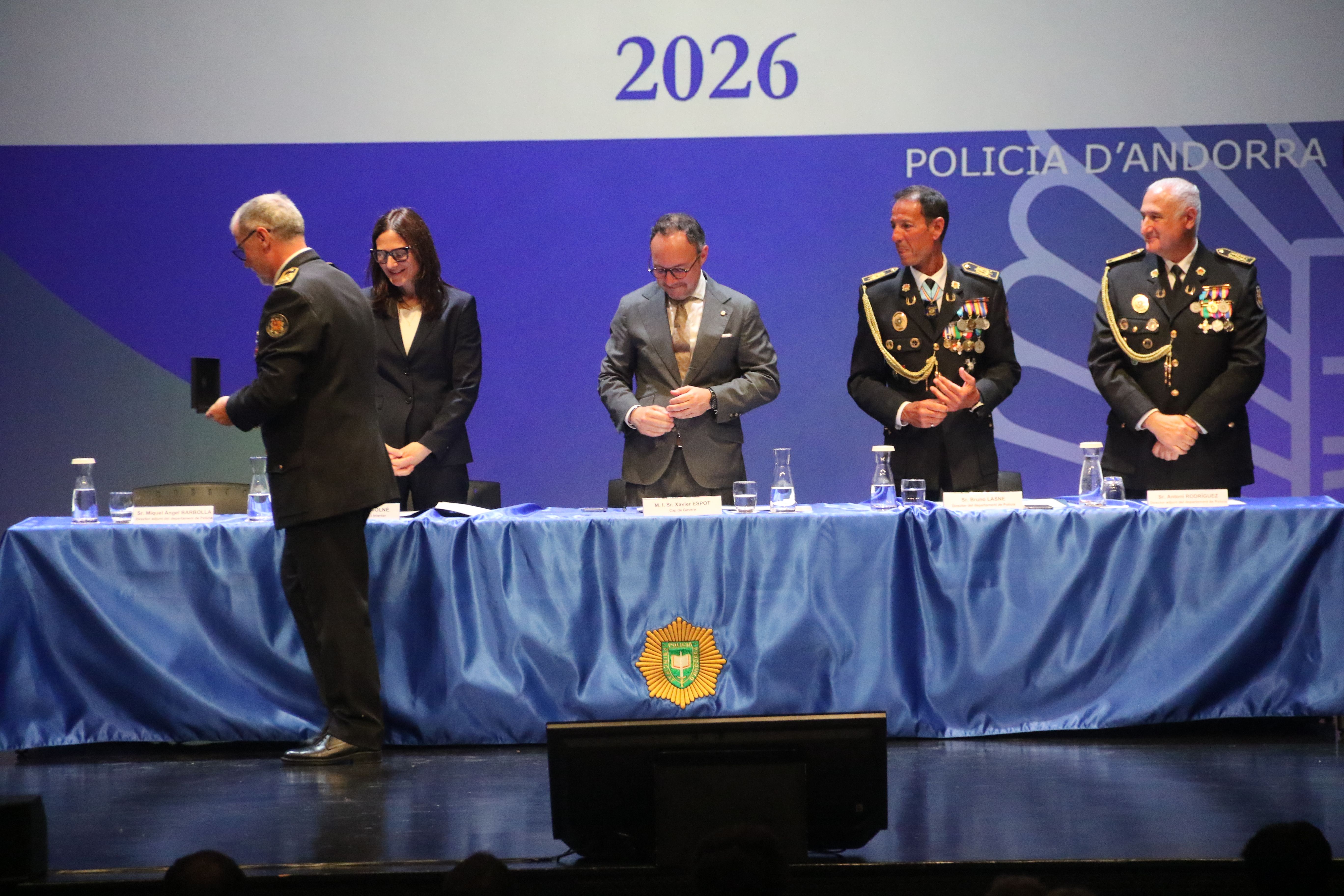El director adjunt Miquel Àngel Barbolla ha rebut la distinció pels 40 anys de servei.