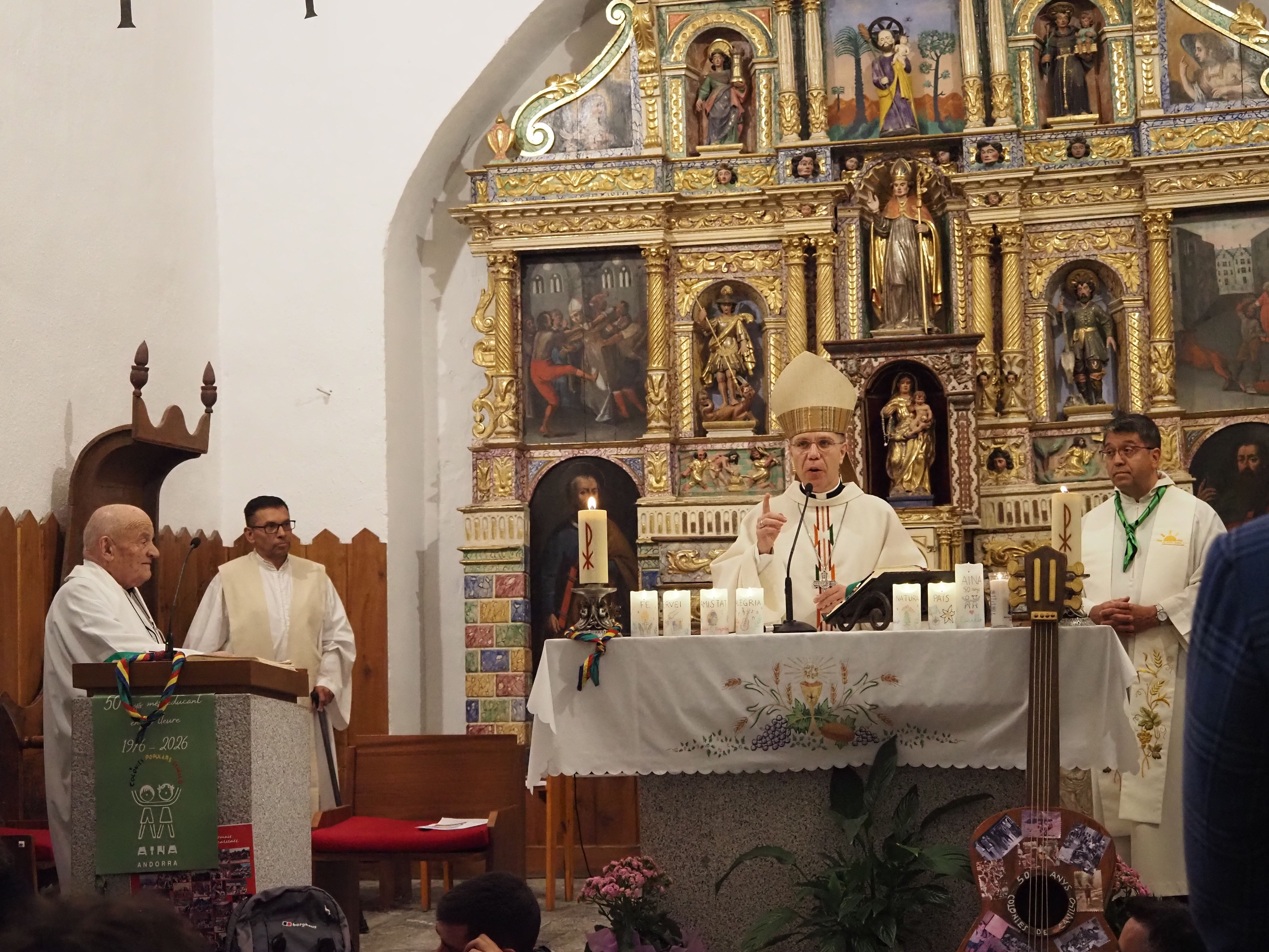 Un instant de la celebració, presidida pel bisbe i copríncep.