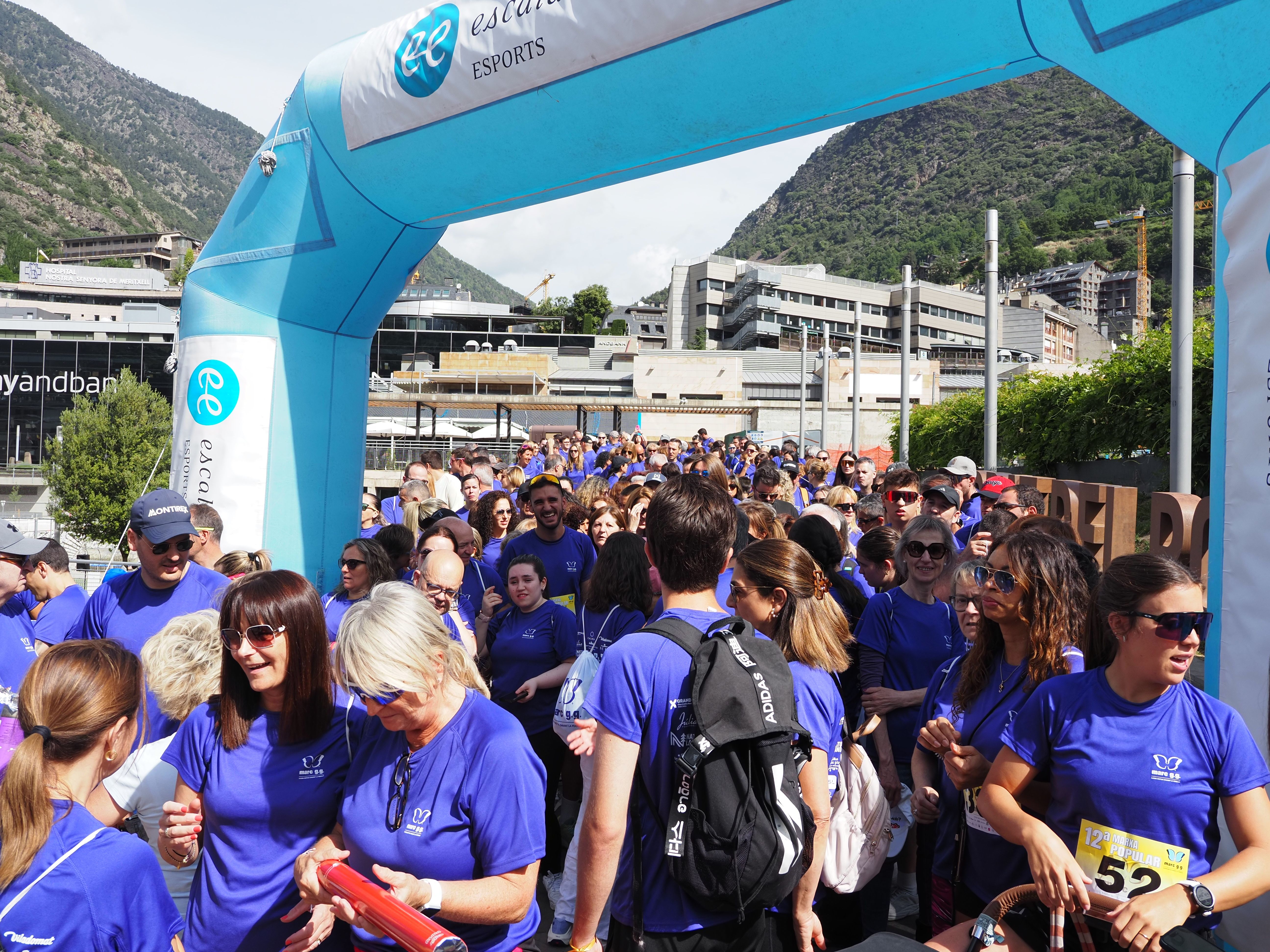 Inici de la marxa popular de l'Associació Marc GG. Inici de la marxa popular de l'Associació Marc GG.