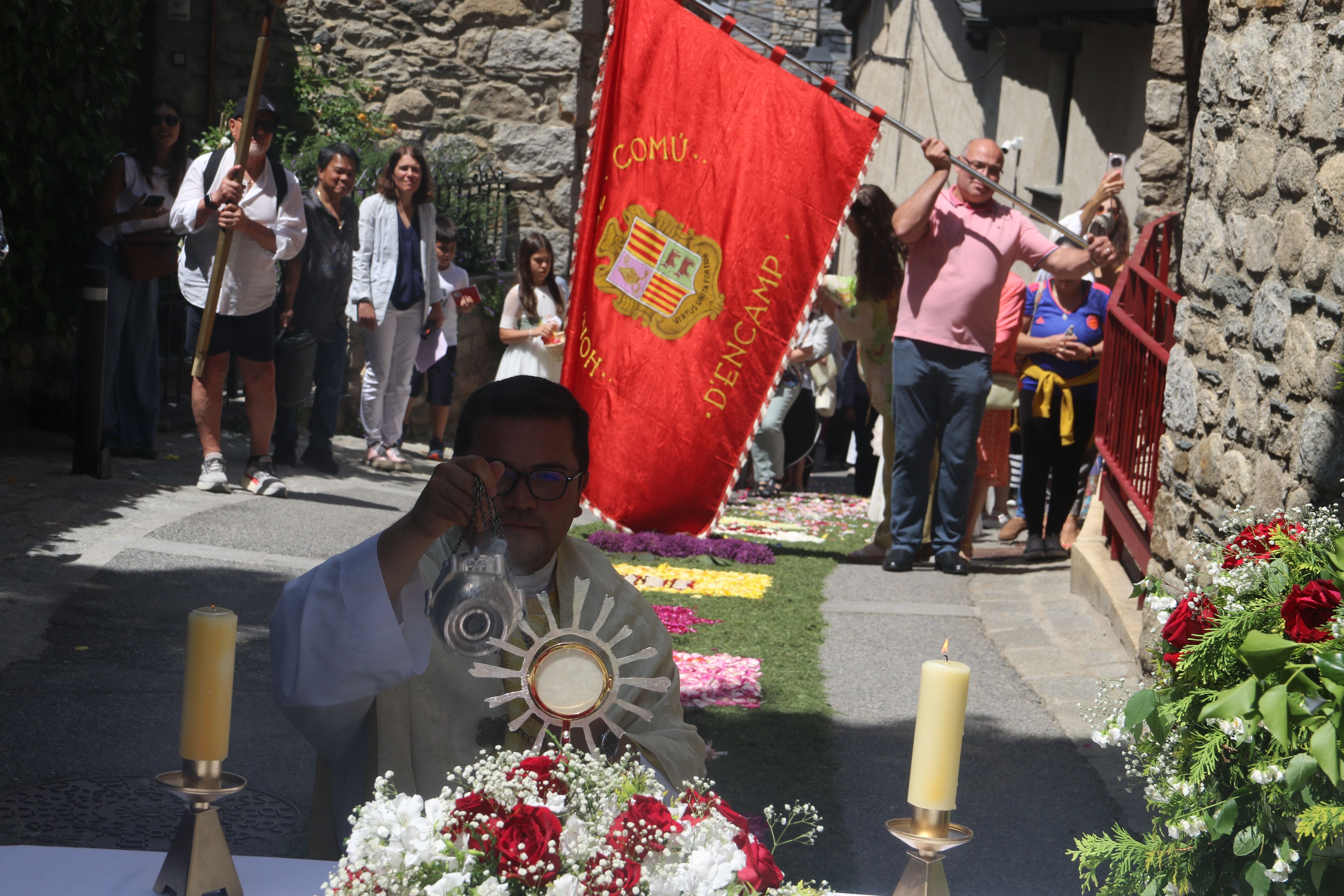 L'estendard comunal. L'estendard comunal.