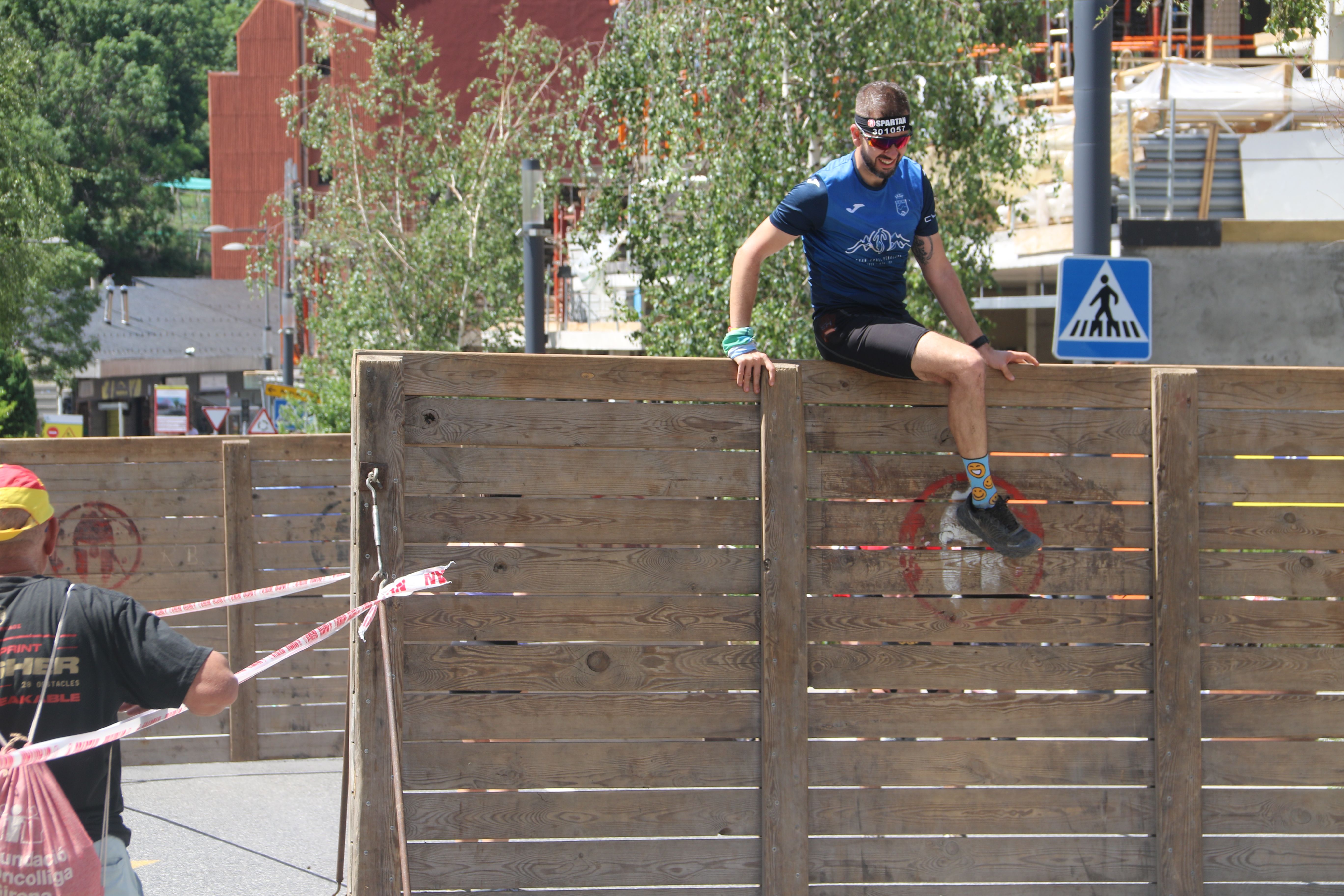 Obstacles al centre del nucli urbà.