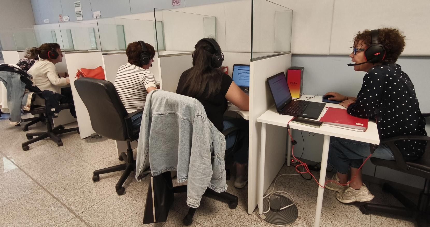 Inici enquesta usos lingüístics.