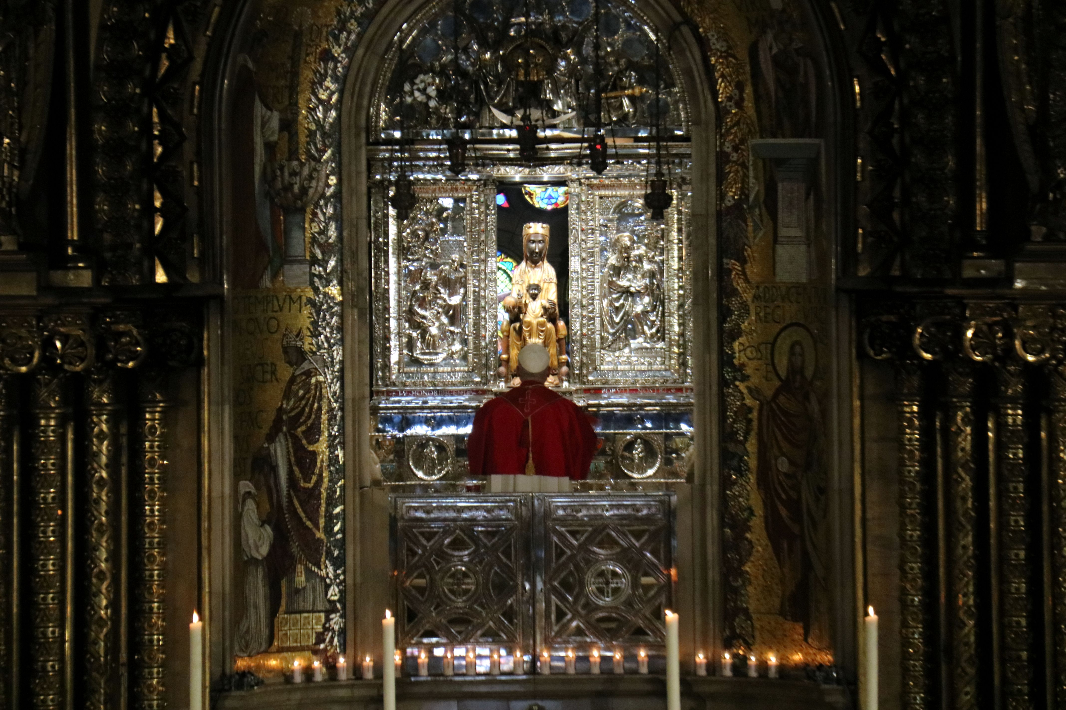 Lleó XIV davant la Moreneta.