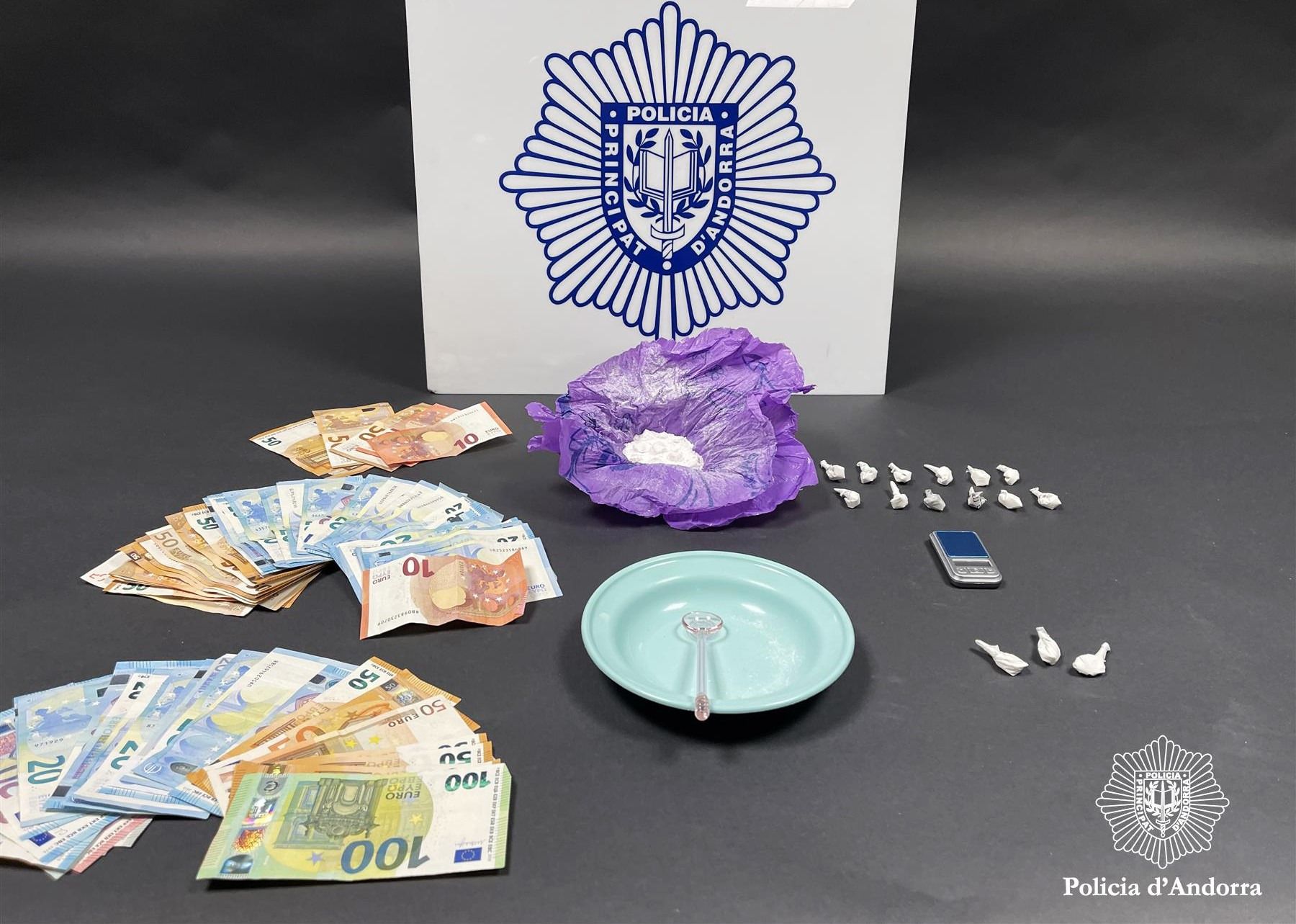 Material comissat en la segona fase de la denominada 'operació Llops'. Material comissat en la segona fase de la denominada 'operació Llops'.