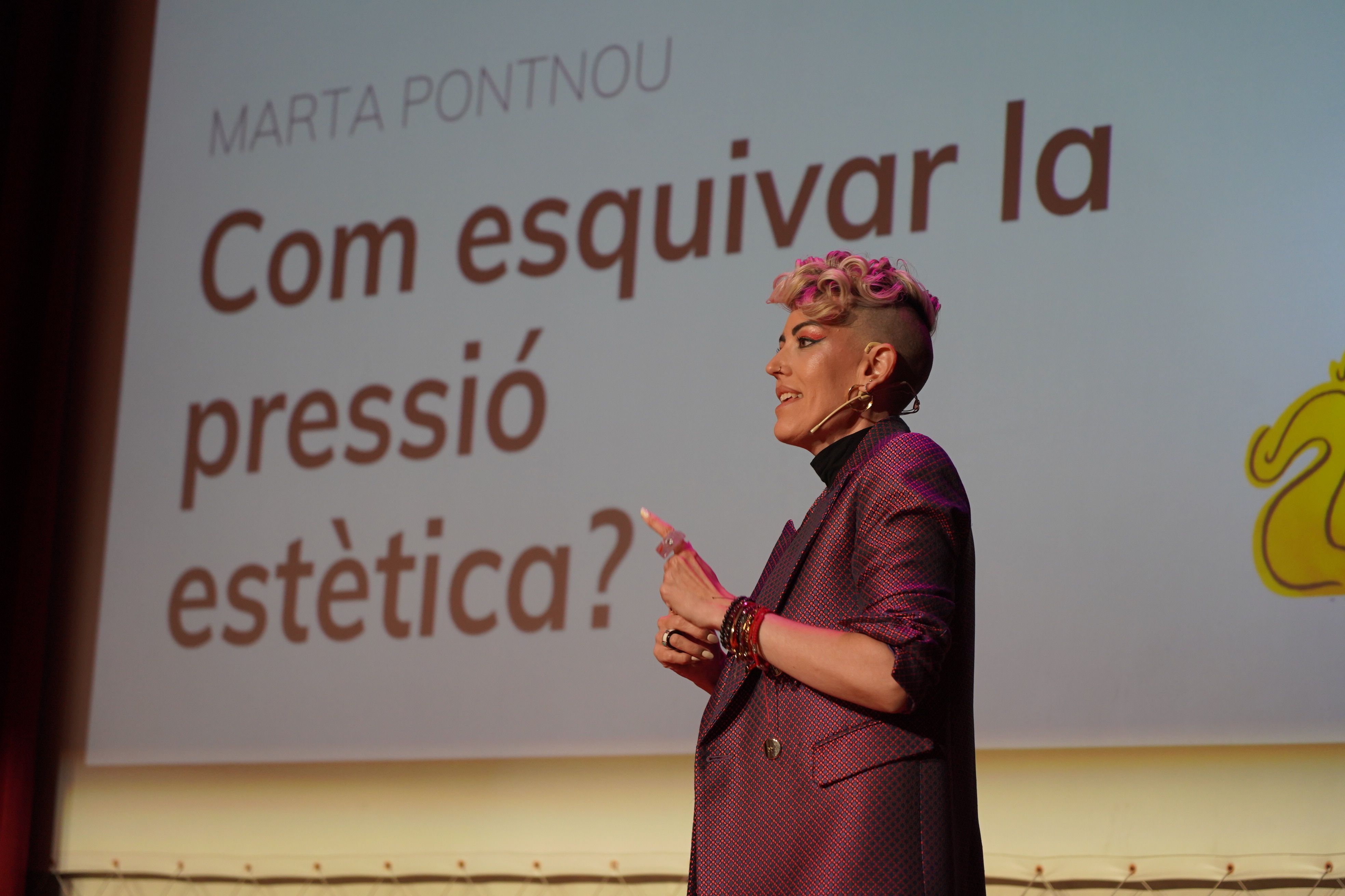 xerrada ‘Com combatre la pressió estètica’.