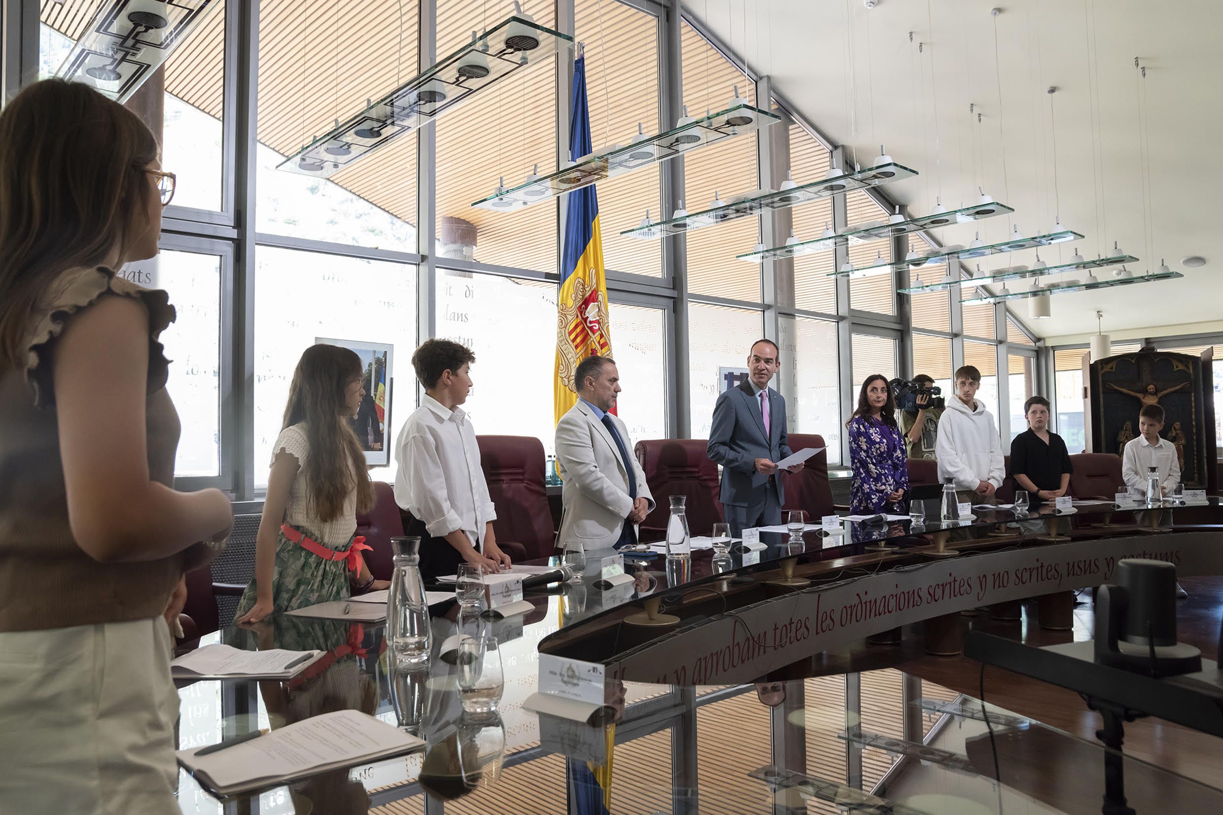 Inici de la sessió del consell d'infants. Inici de la sessió del consell d'infants.