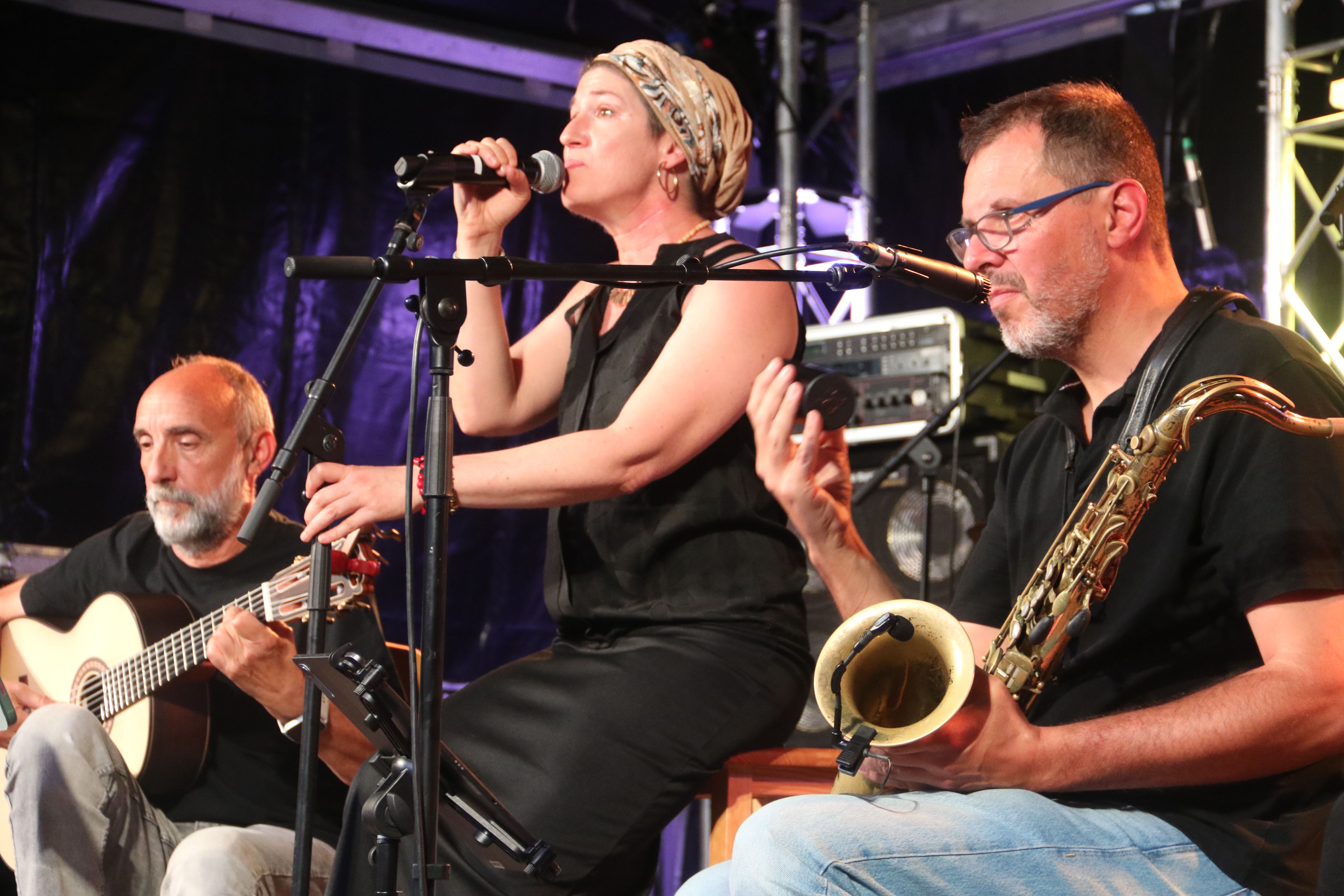 L'actuació d'Odara Trio a l'espai Jazz Messengers. L'actuació d'Odara Trio a l'espai Jazz Messengers.
