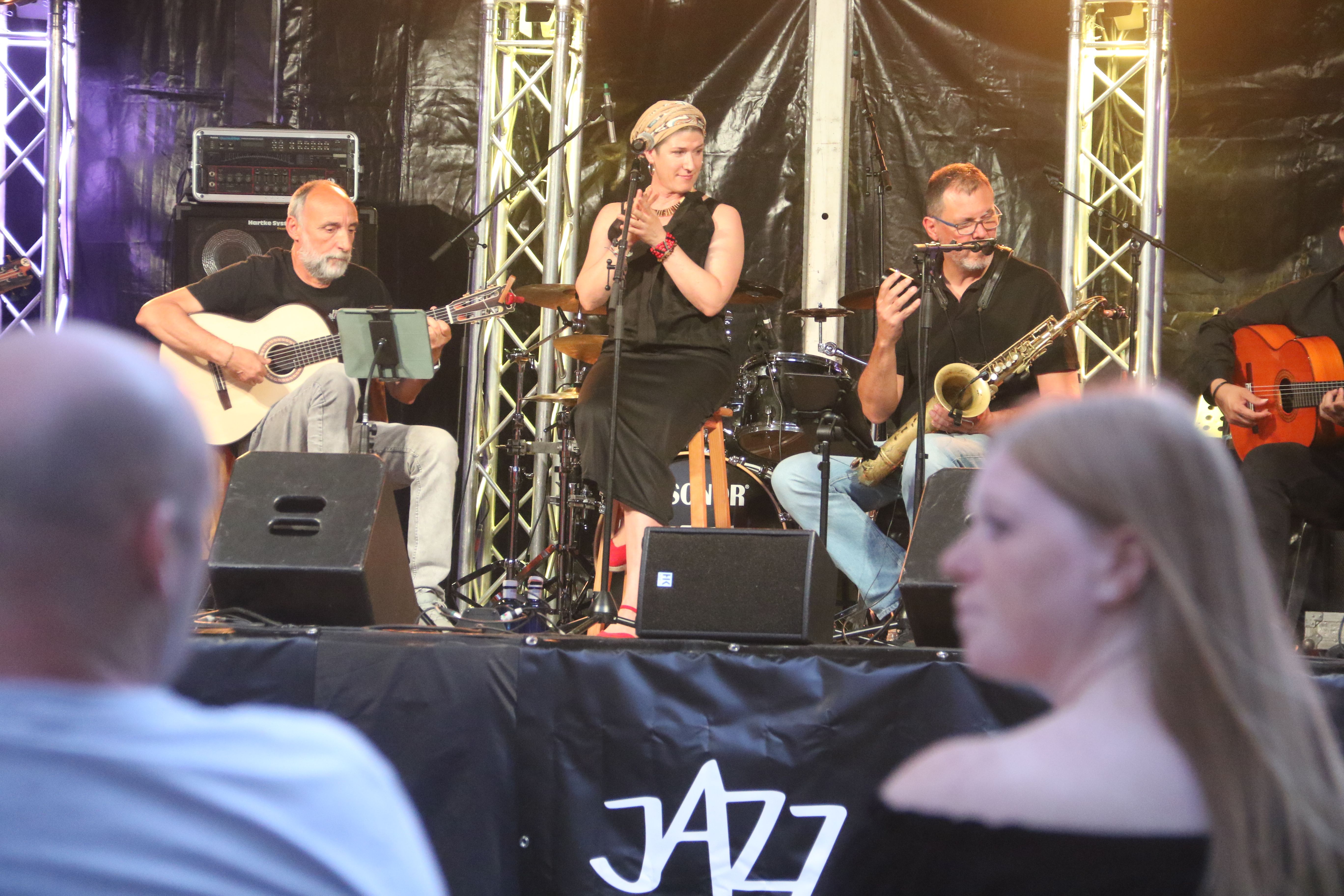 L'actuació d'Odara Trio a l'espai Jazz Messengers. L'actuació d'Odara Trio a l'espai Jazz Messengers.