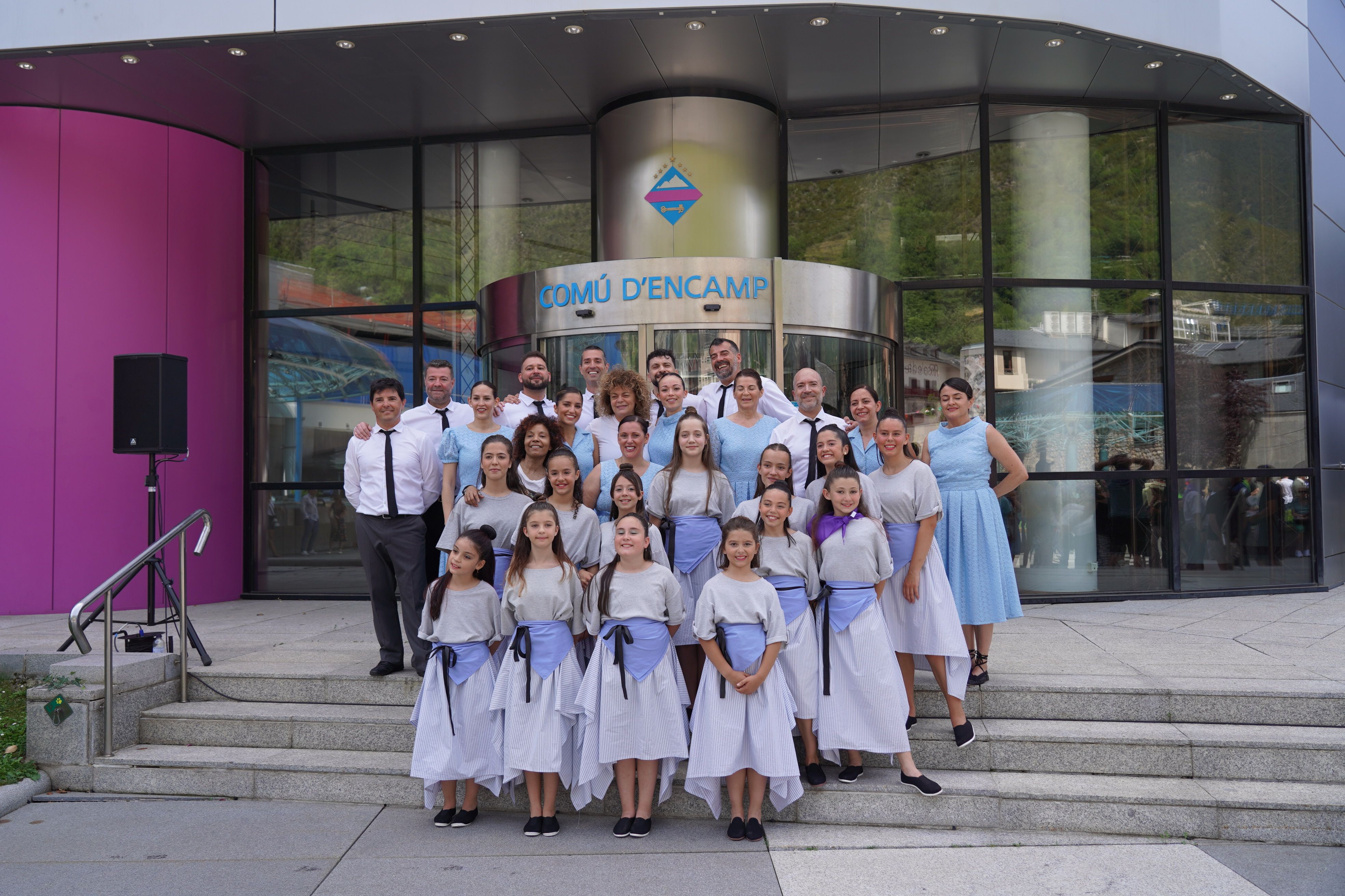 Foto de família de l'Esbart.