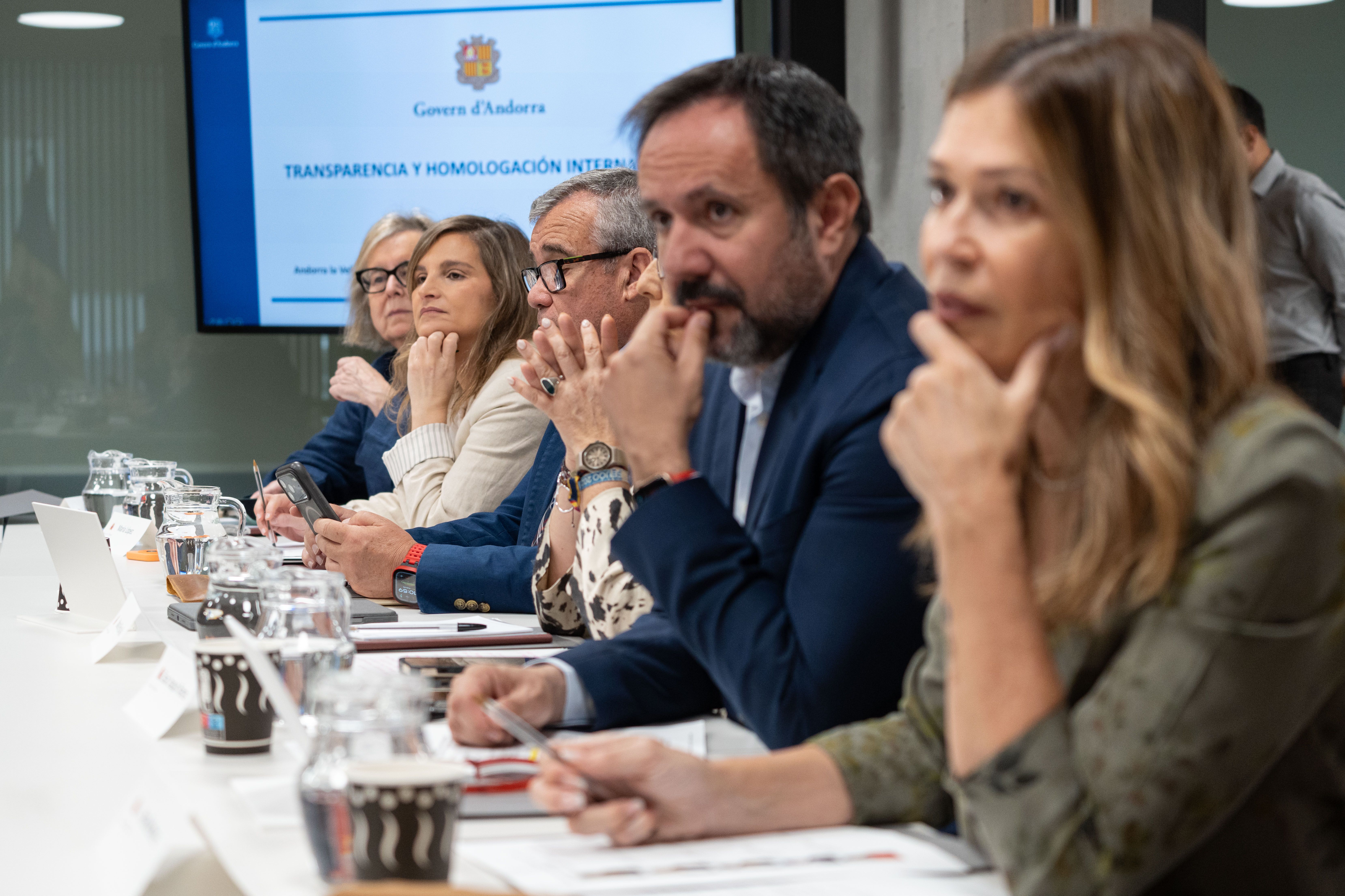 Reunió de treball entre parlamentaris.