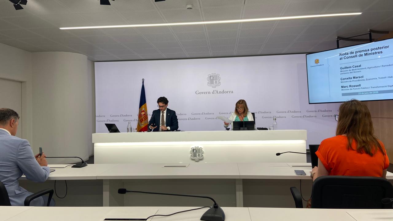 Guillem Casal i Conxita Marsol en roda de premsa aquest dimarts.