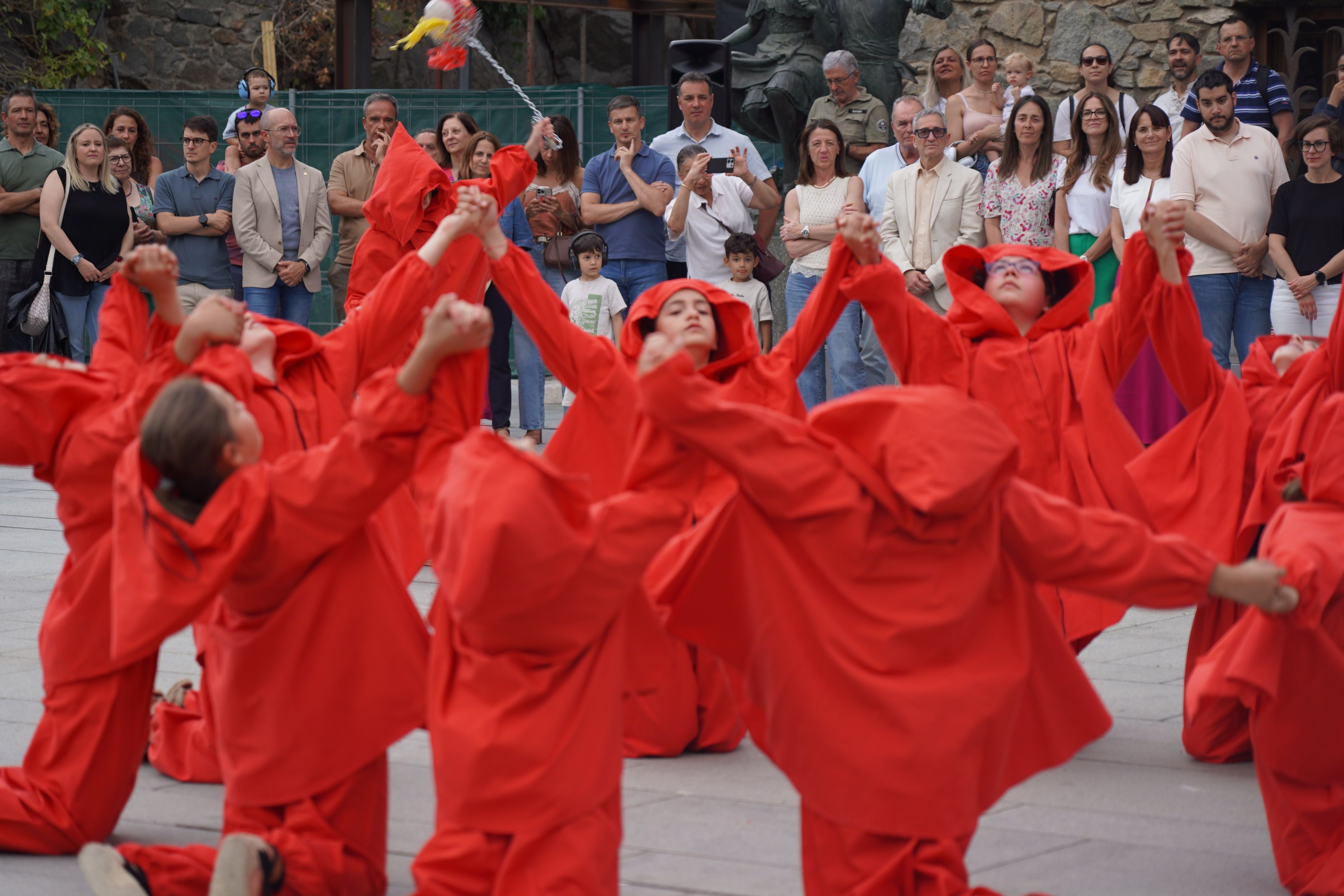 Actuació dels petits fallaires de Sant Julià de Lòria. Actuació dels petits fallaires de Sant Julià de Lòria.