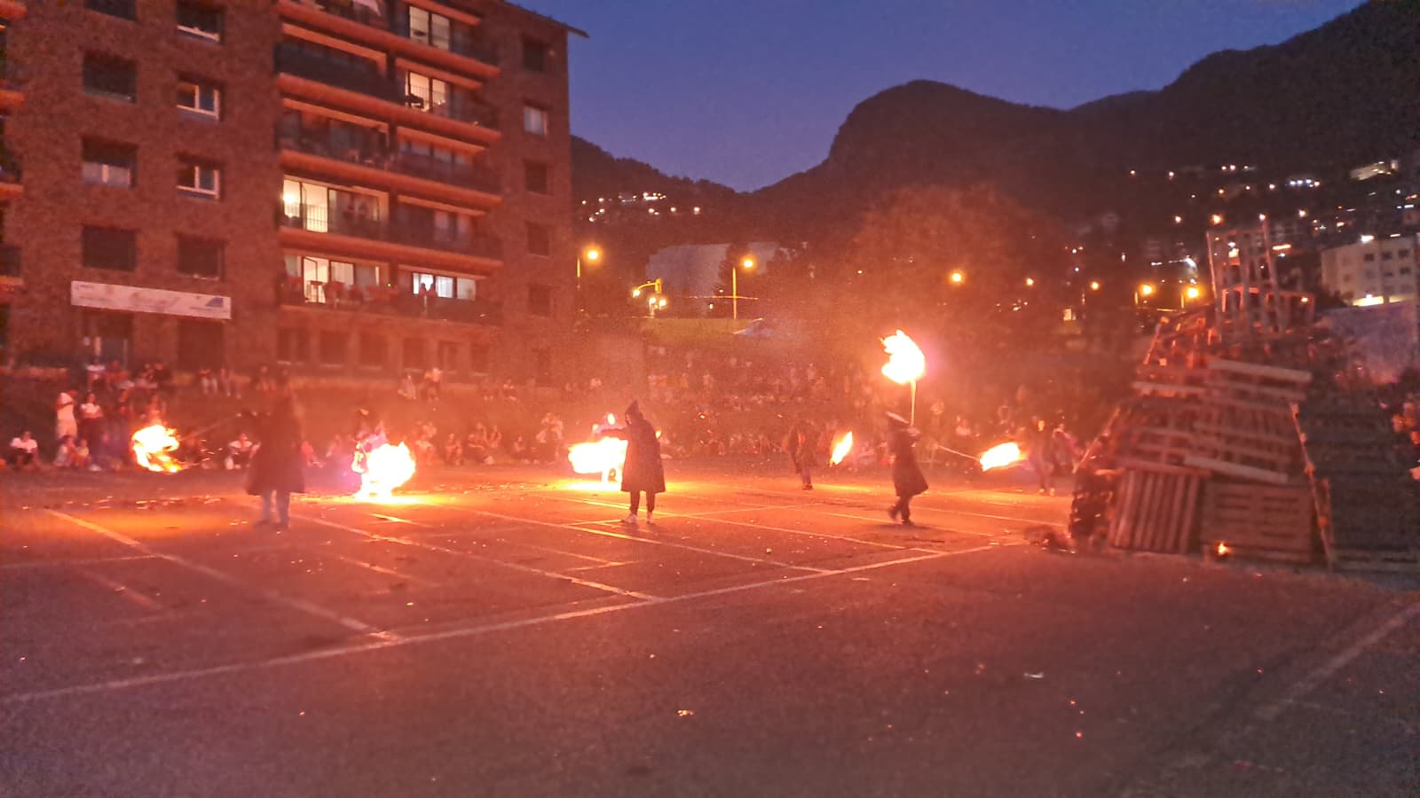 Rodant falles a Encamp. Rodant falles a Encamp.