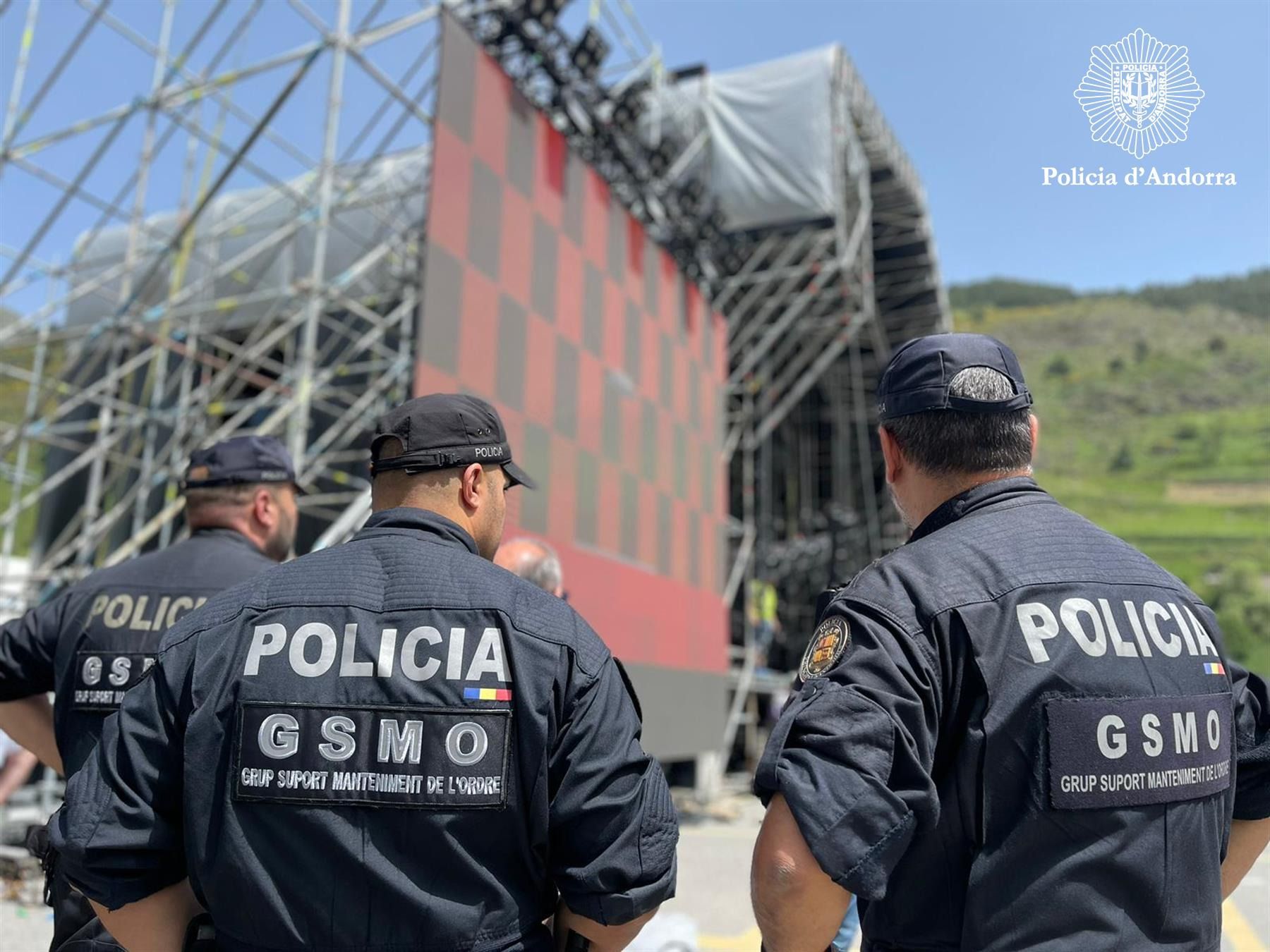 La policia sol establir dispositius especials en totes les festes.