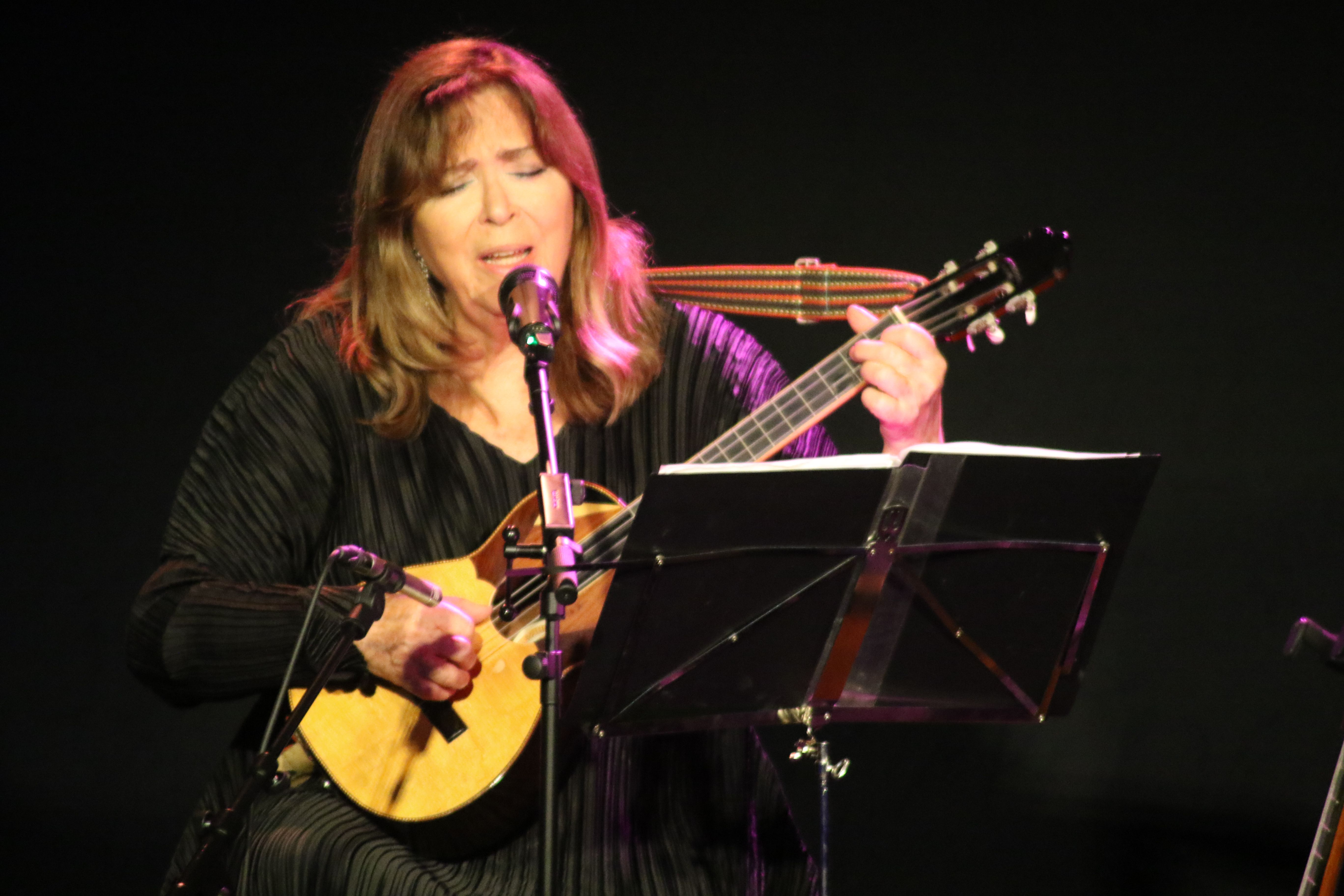 Maria del Mar Bonet en plena actuació. 