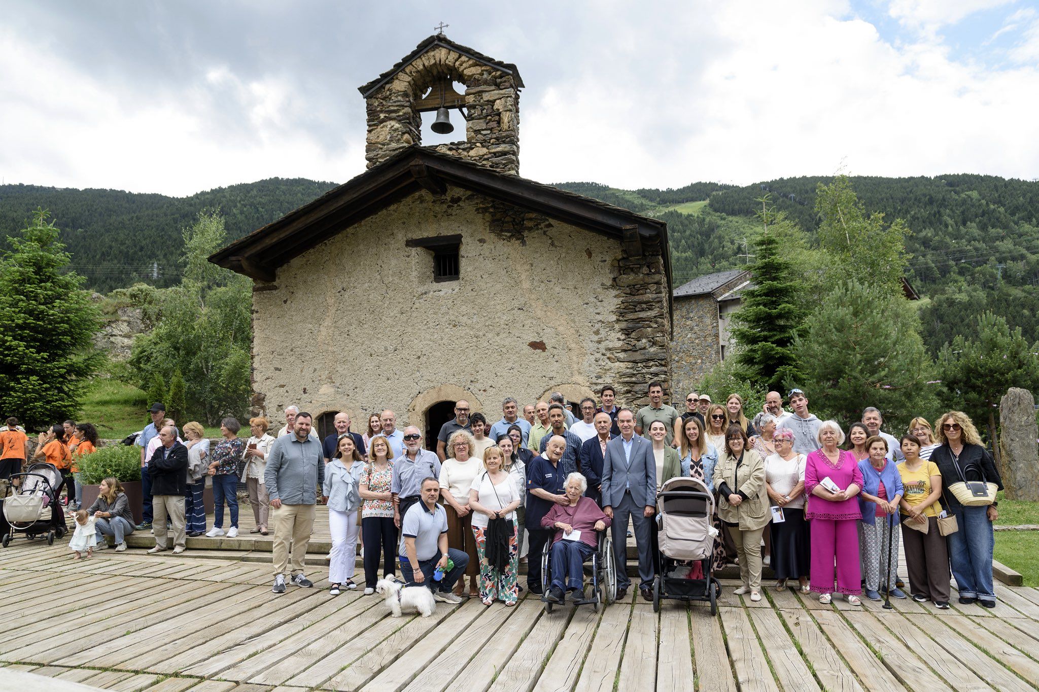 El Tarter encara la recta final de la festa major amb missa i ballada de sardanes.