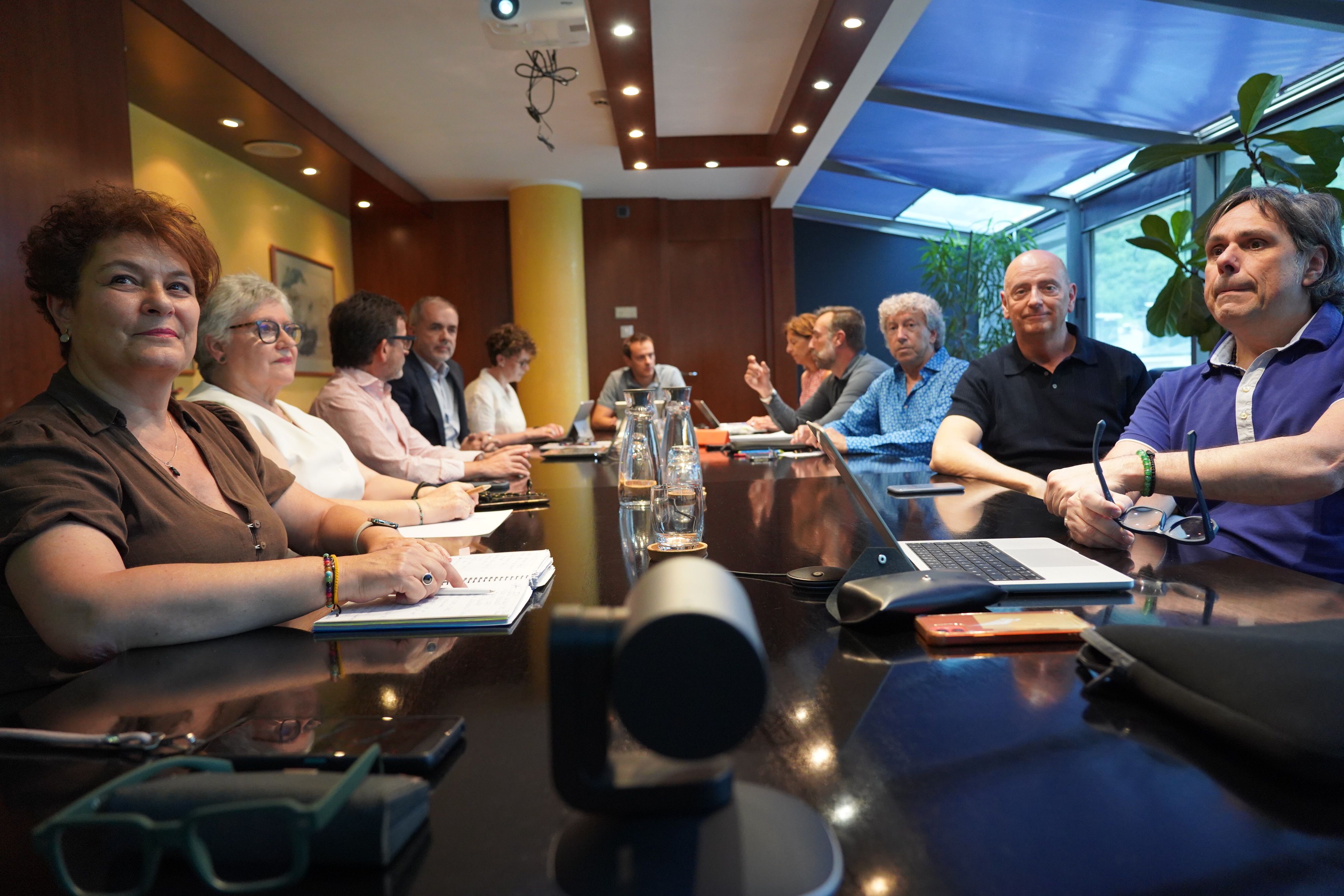 Un moment de la reunió del consell d'administració.