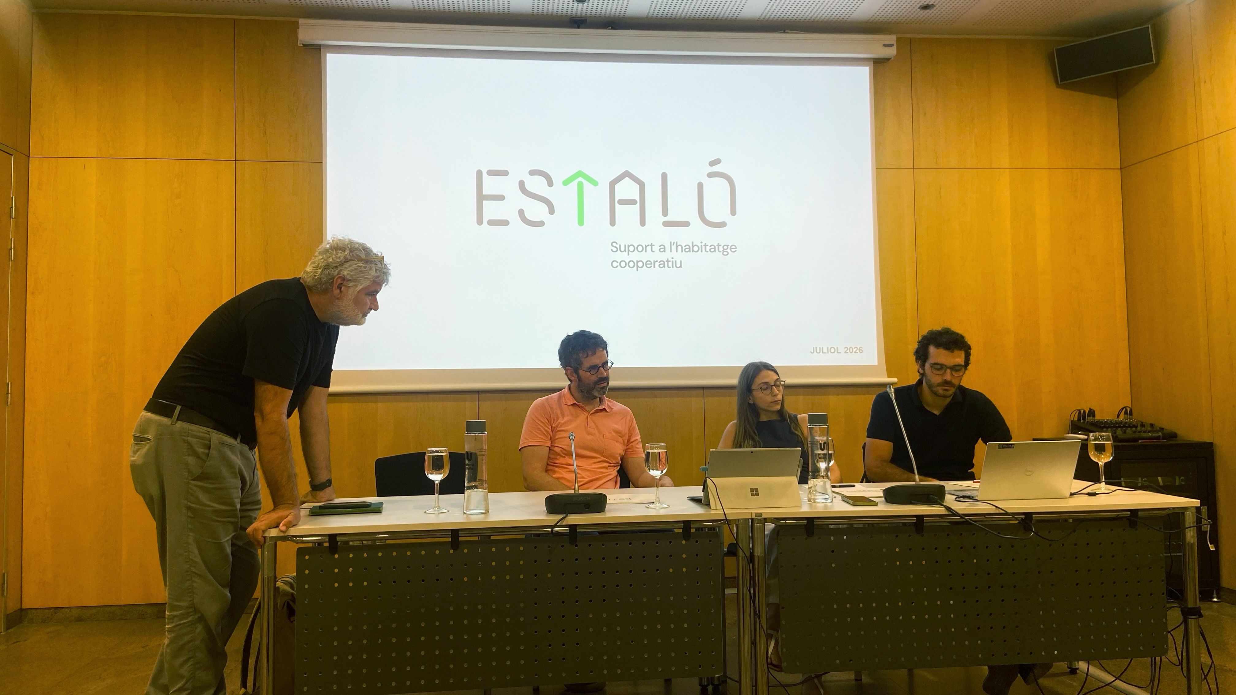 Veciana, Ginjaume, Doncel i Fontanet, impulsors de l'Estaló.
