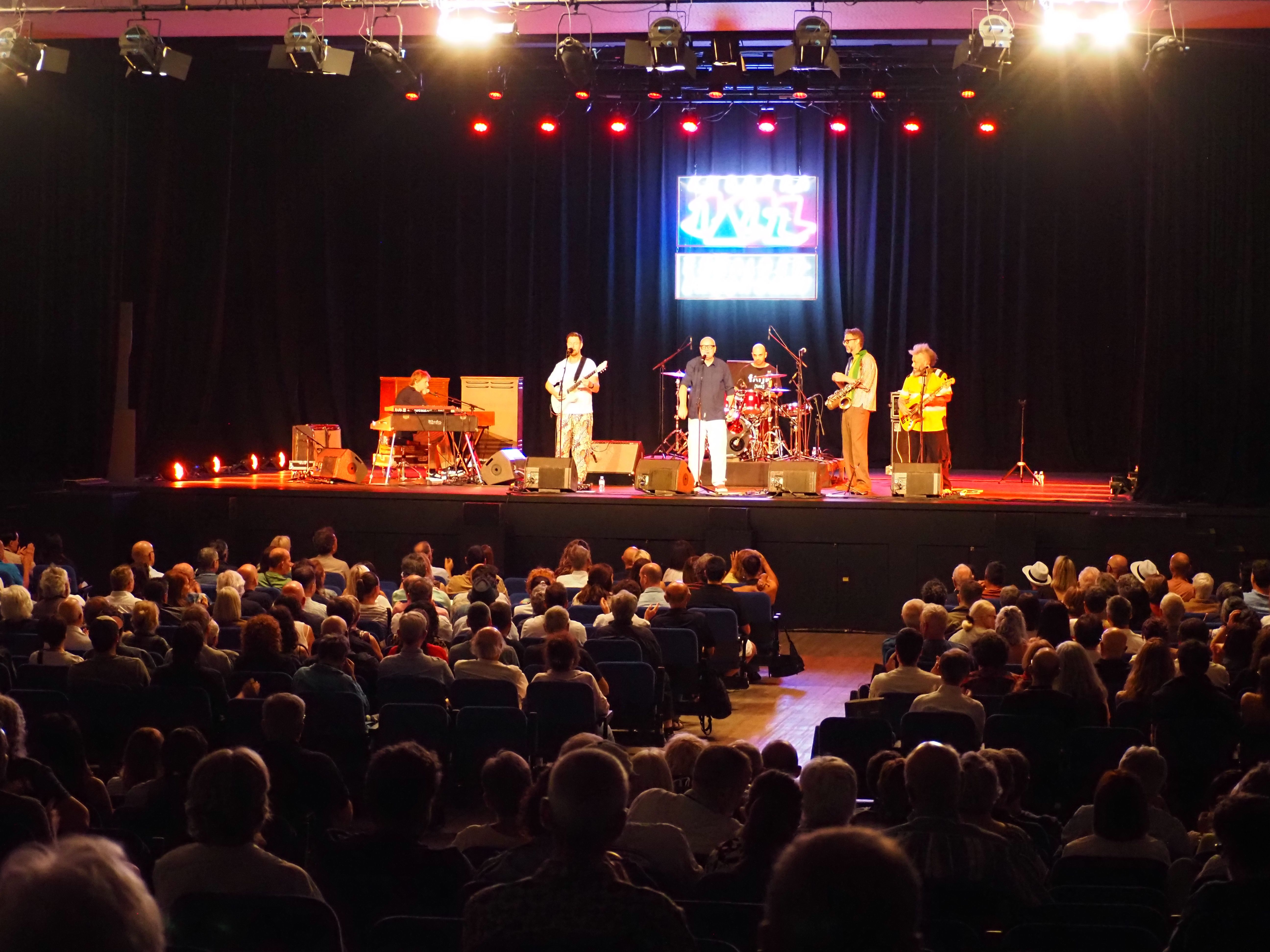 Un instant del concert de Nils Landgren i la Funk Unit. Un instant del concert de Nils Landgren i la Funk Unit.