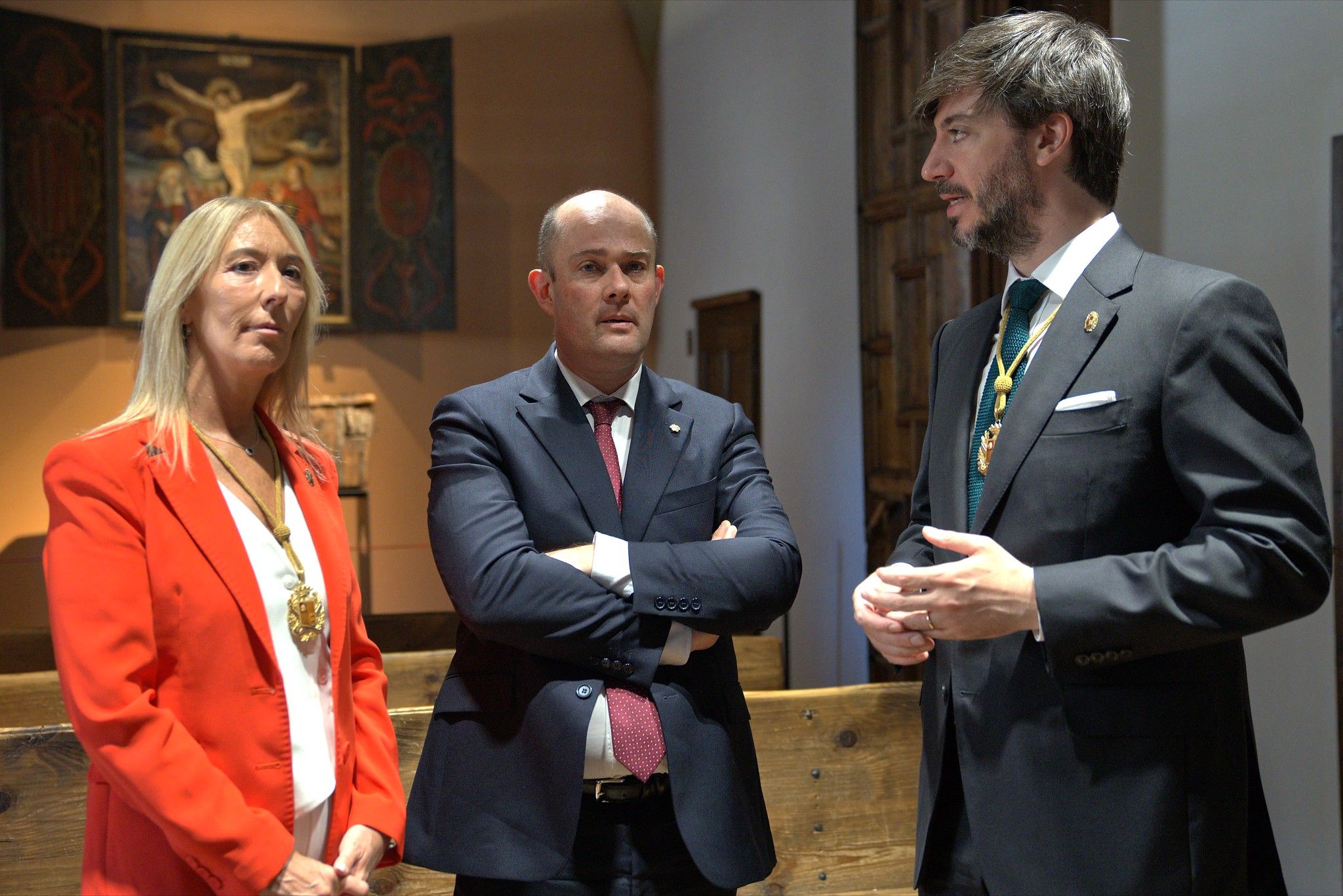 Frédéric Rose amb els síndics generals visitant la Casa de la Vall.