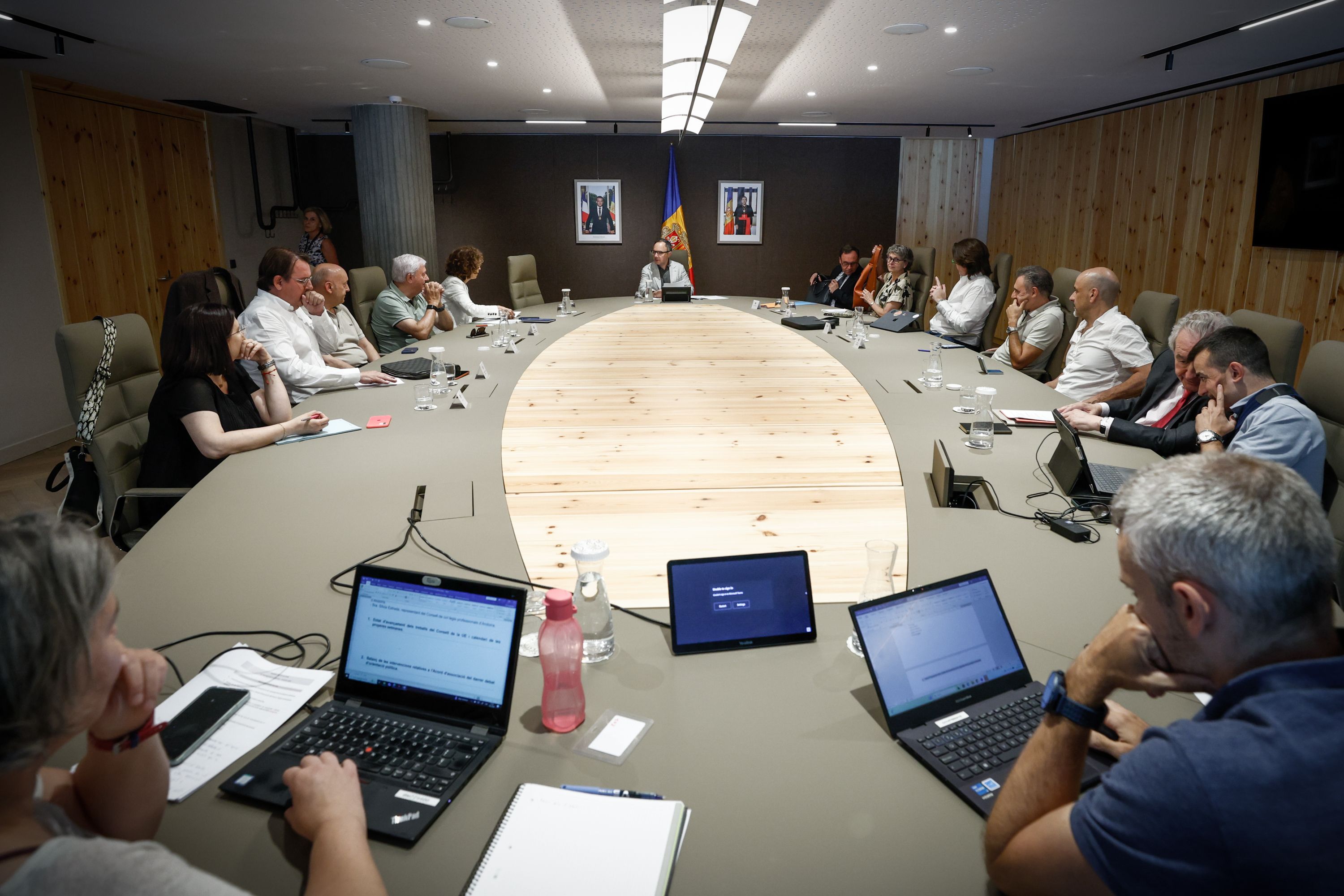 La reunió que s'ha celebrat aquest dimecres del pacte d'estat sobre l'acord d'associació amb la UE. La reunió que s'ha celebrat aquest dimecres del pacte d'estat sobre l'acord d'associació amb la UE.