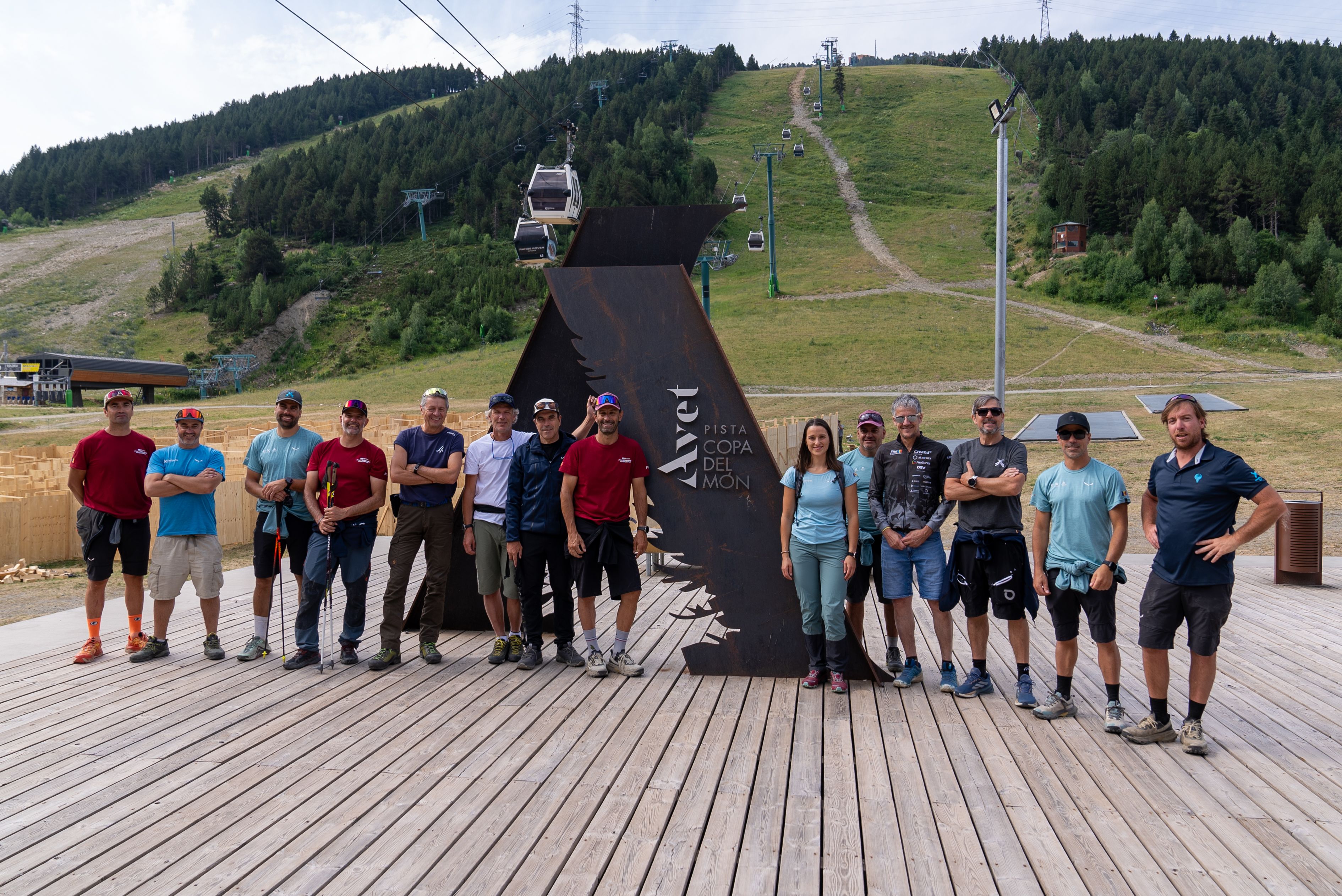 La visita dels representants de la FIS amb motiu de la inspecció oficial de la pista Avet.