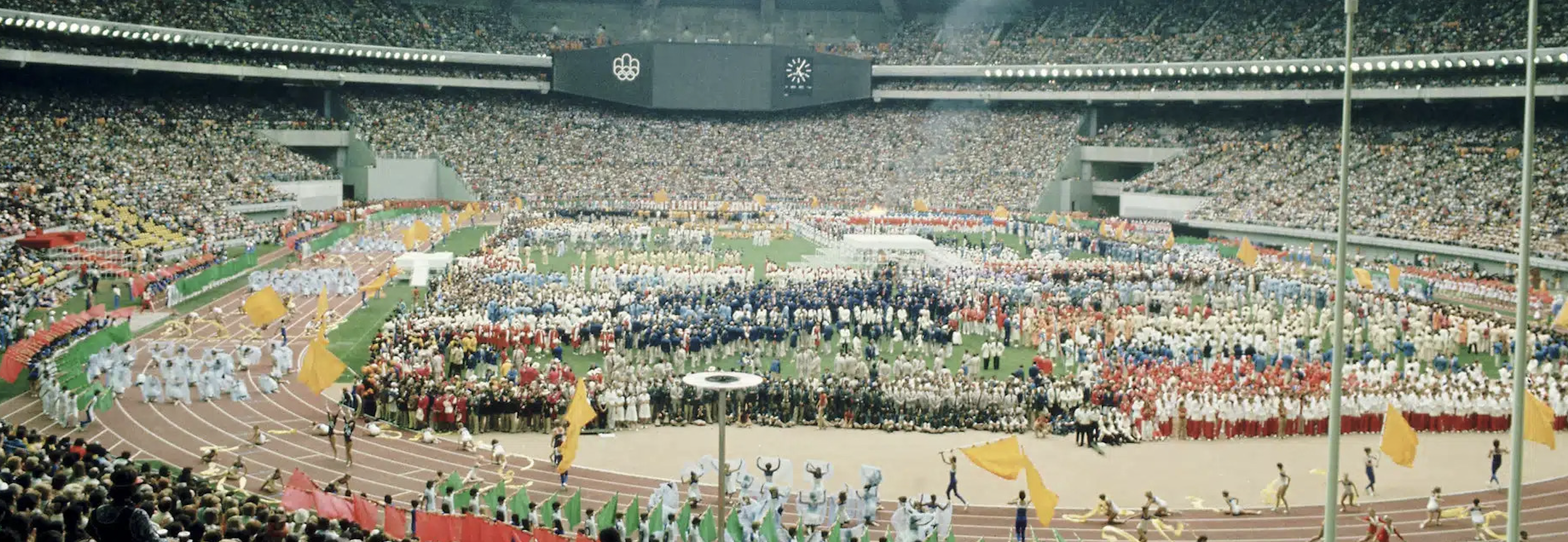Acte inaugural de la cerimònia d'obertura dels Jocs de Montréal 1976. La portaveu del Sindicat, Rebeca Bonache.