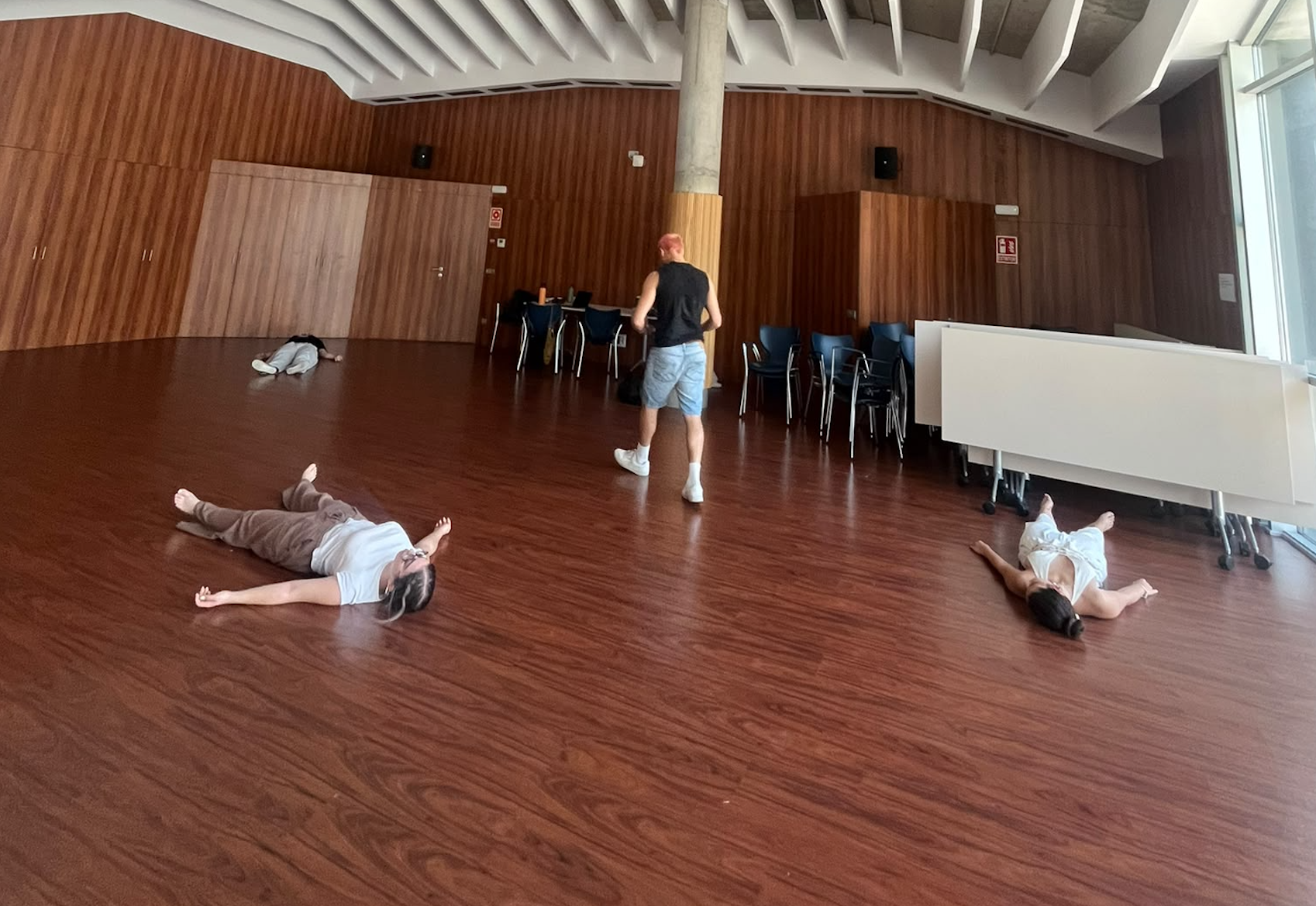 Taller d'història del teatre que van fer al juny. La portaveu del Sindicat, Rebeca Bonache.