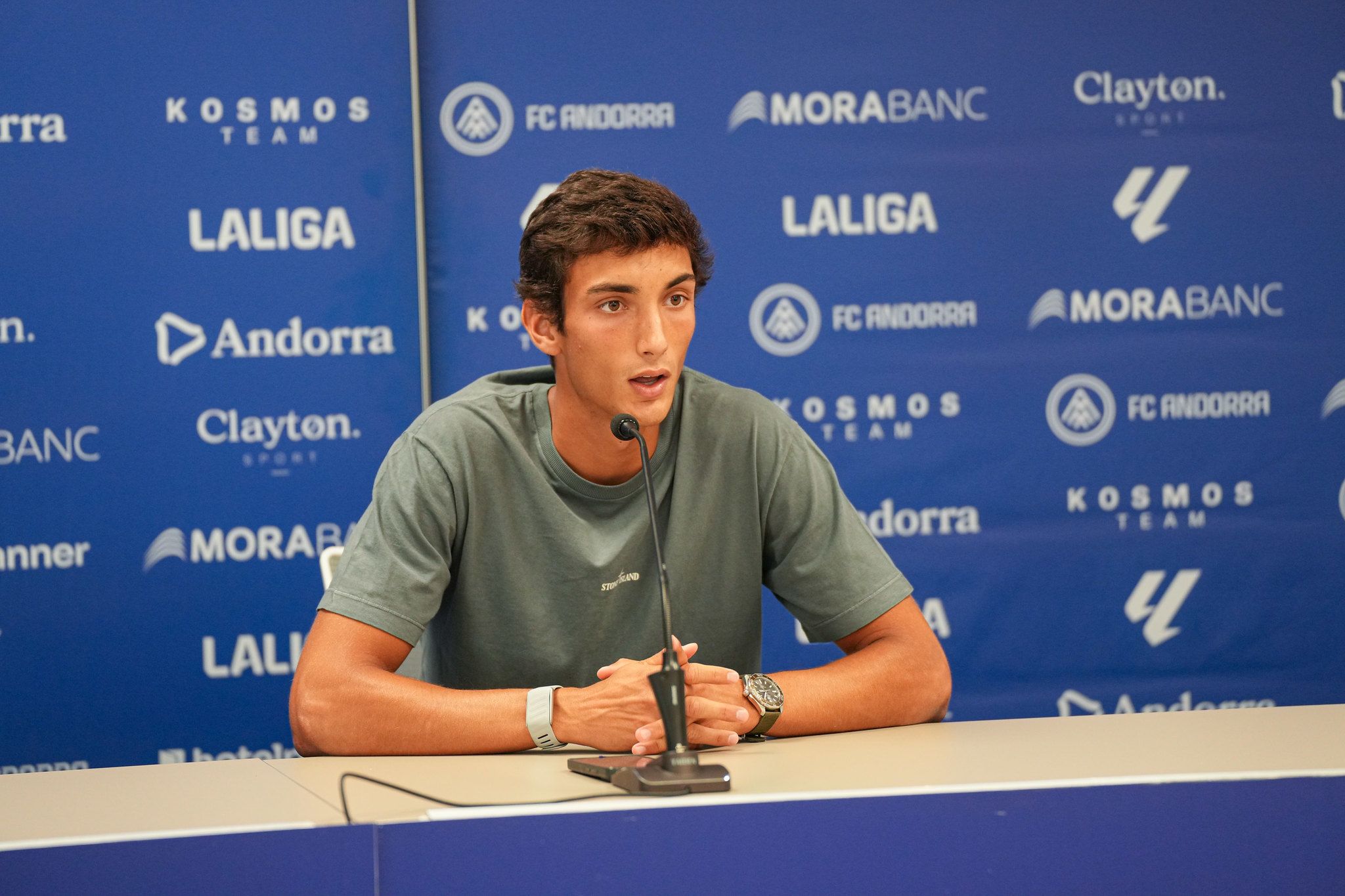 Sebastián, a la sala de premsa de l'estadi d'Encamp. 
