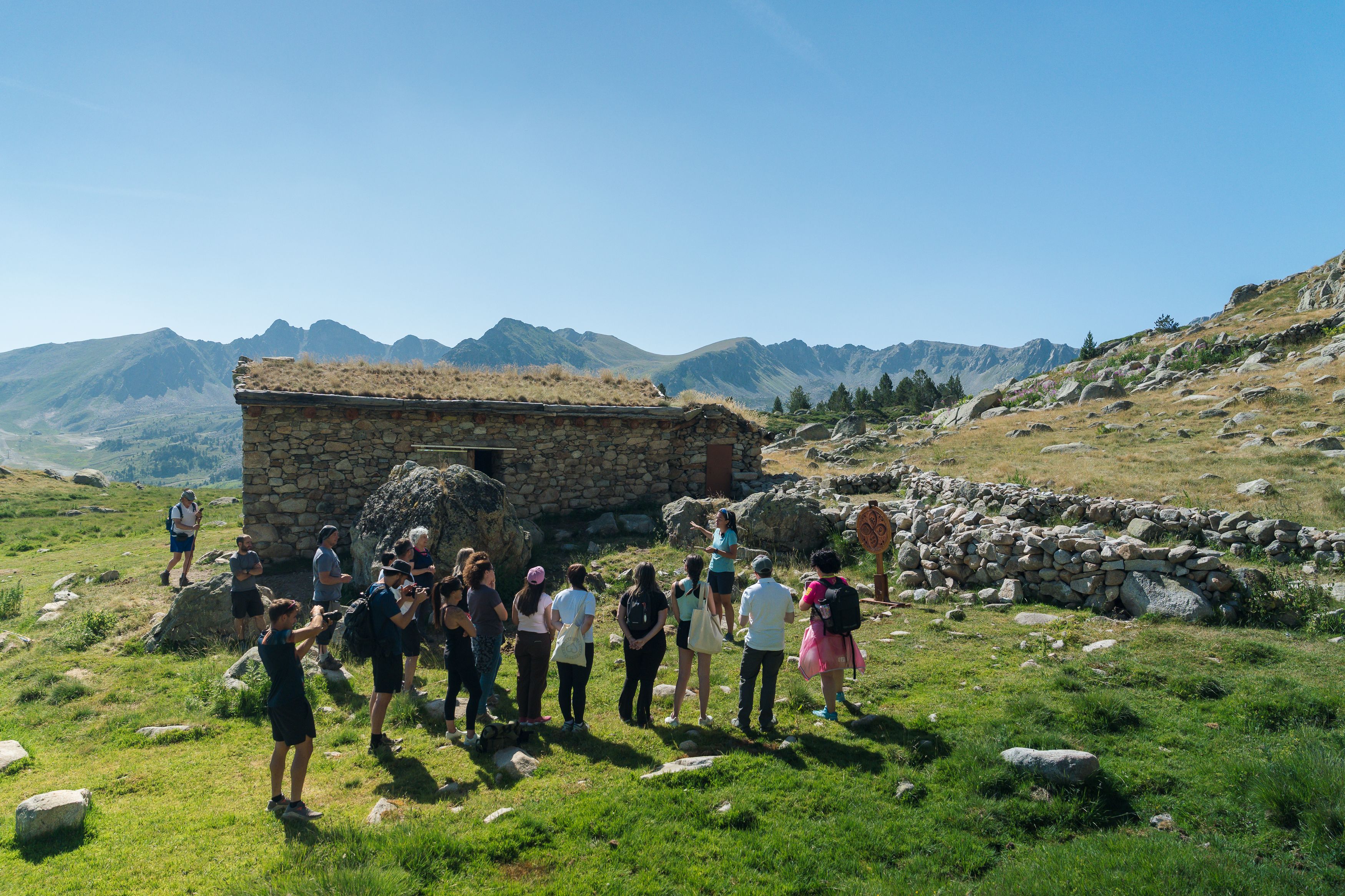 Encamp estrena visites guiades els divendres i dissabtes per descobrir l’orri d’Encenrera.