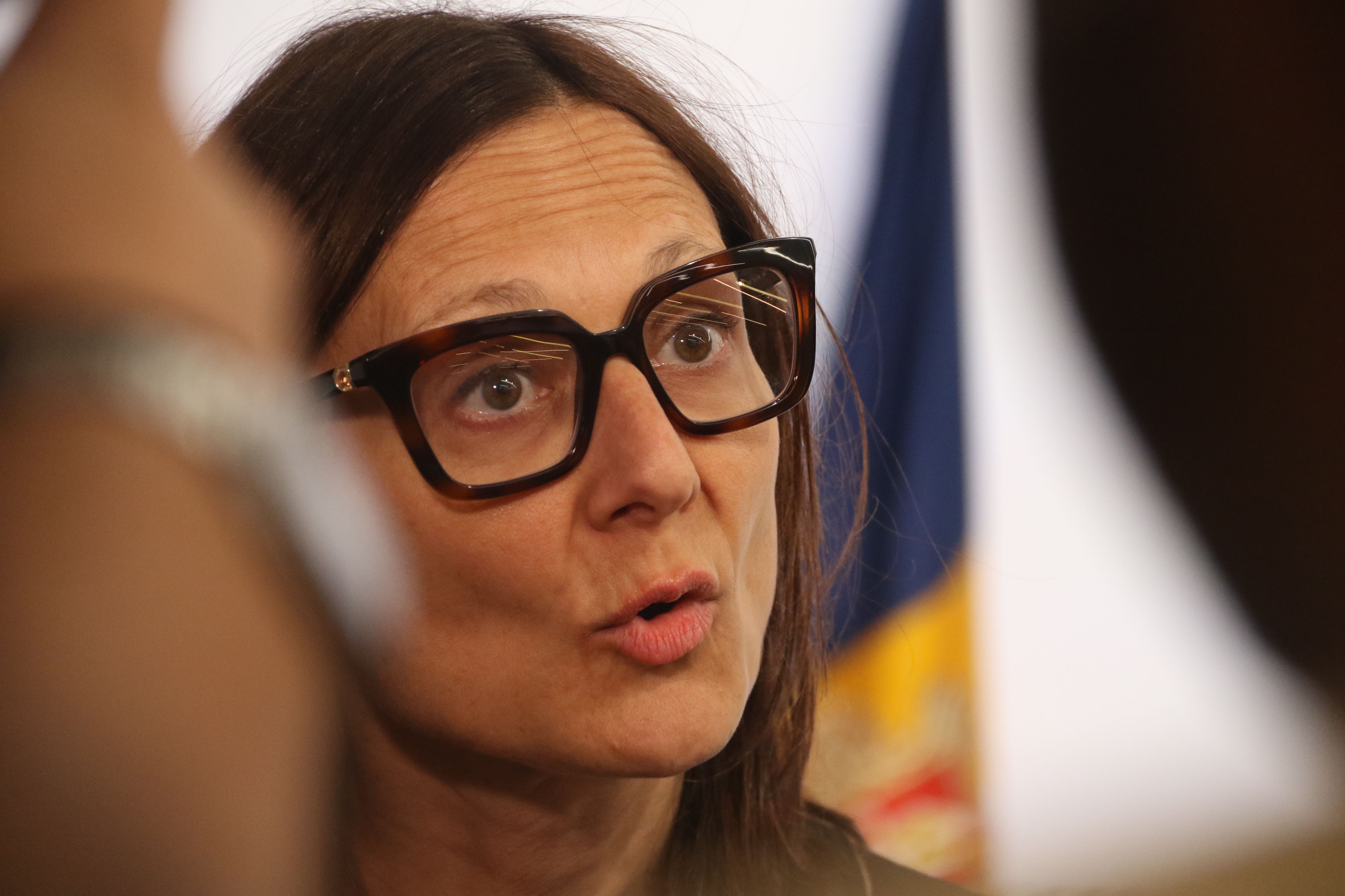 La ministra de Justícia i Interior, Ester Molné, ha comparegut per donar compte d'allò relacionat amb els incidents a la festa major d'Escaldes.