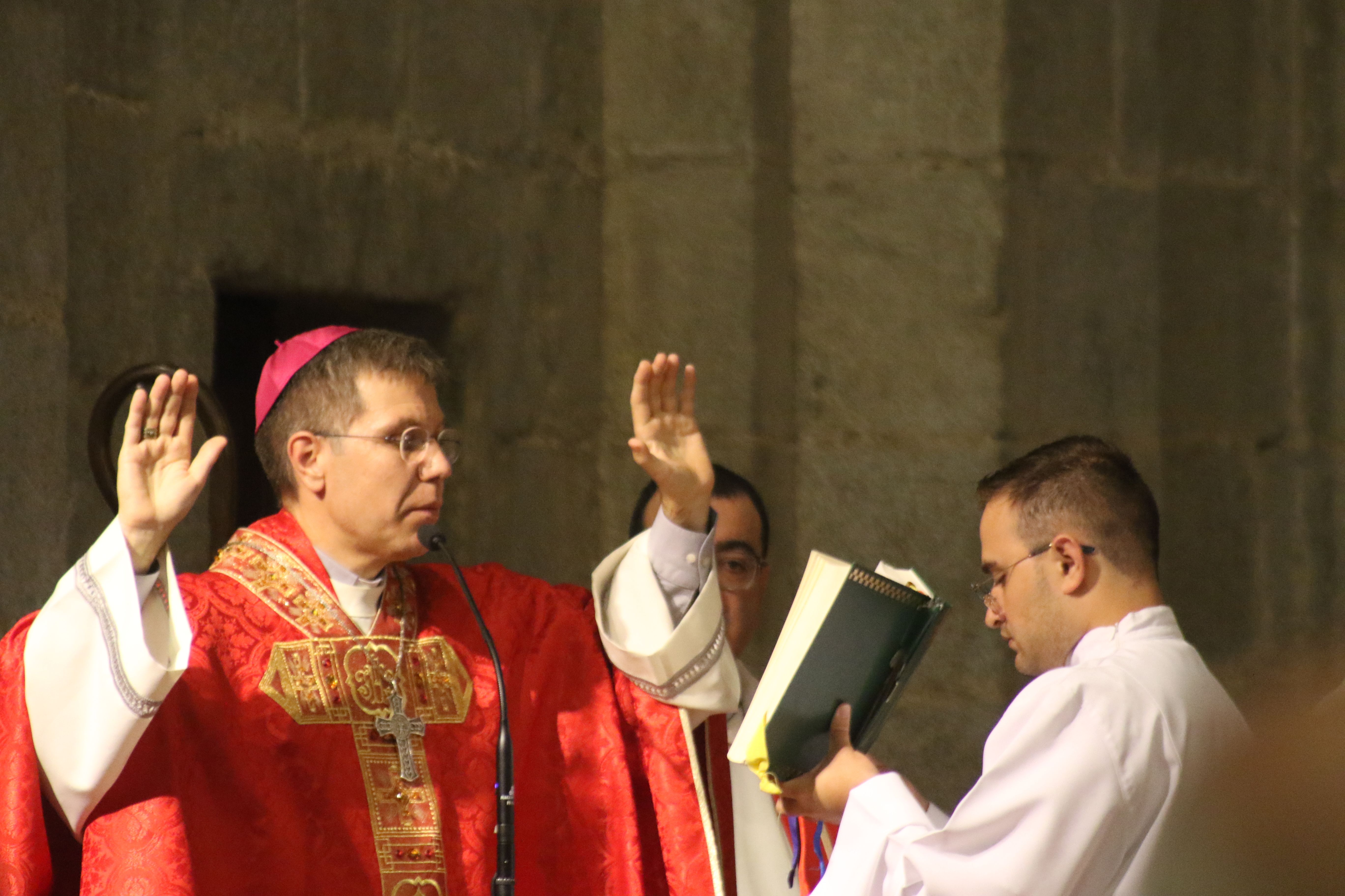 Un moment de la celebració eucarística. Un moment de la celebració eucarística.